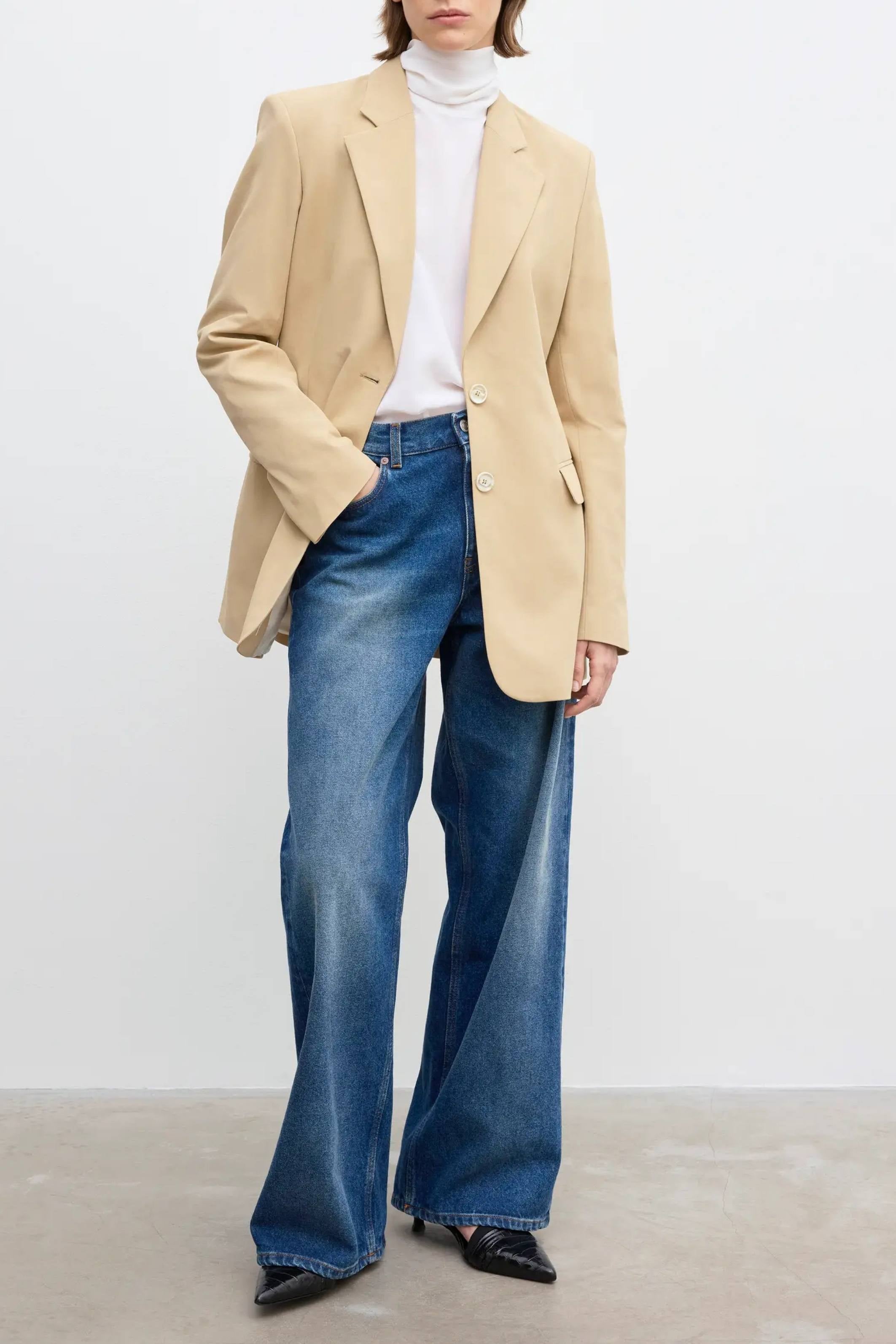 Slim Fit Blazer - Bessette