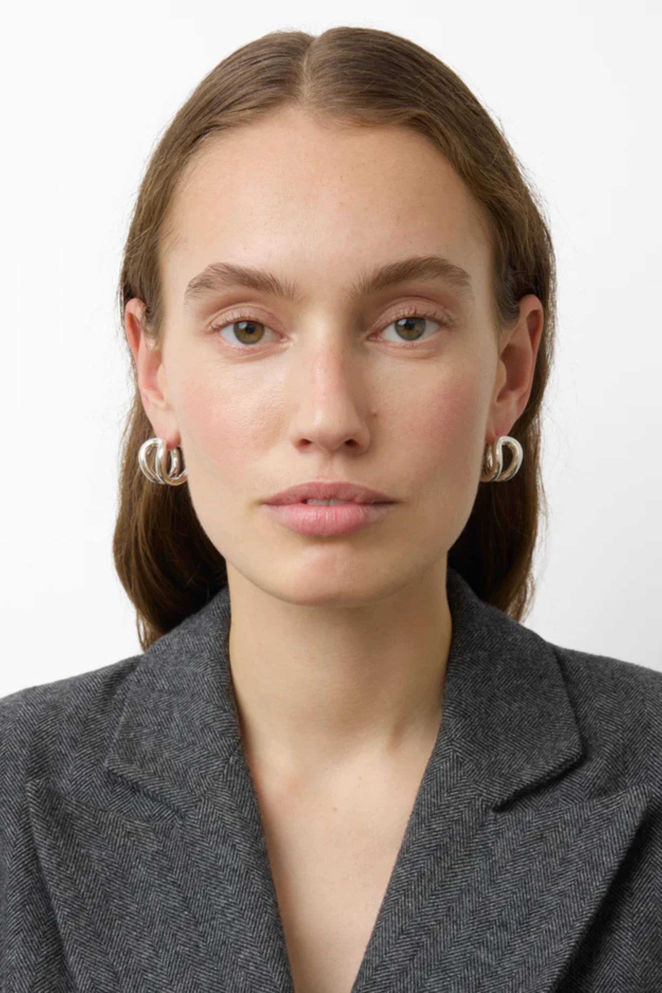 Les boucles d'oreilles Steffie