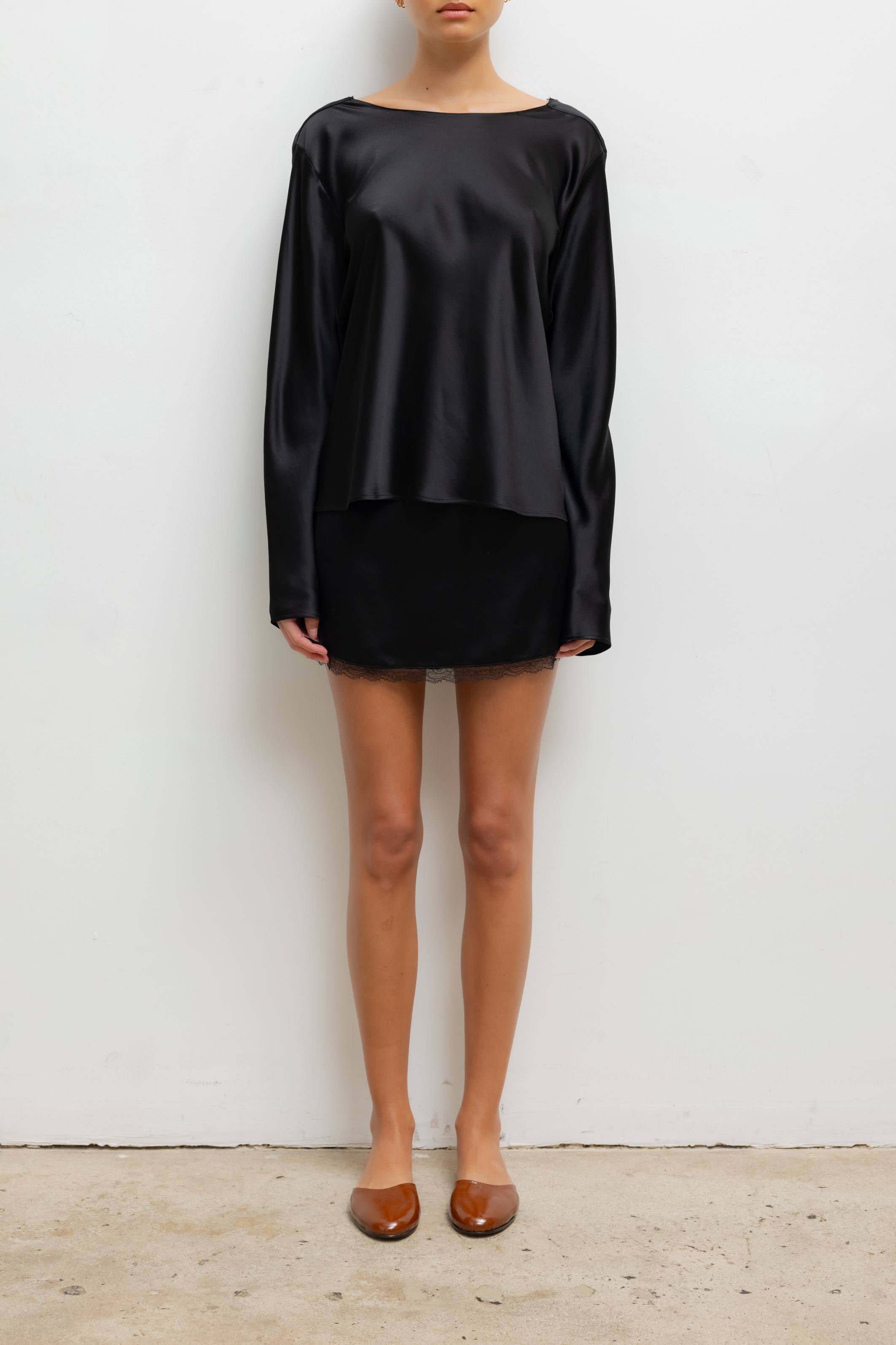 Black Barb lace low back top - Bessette