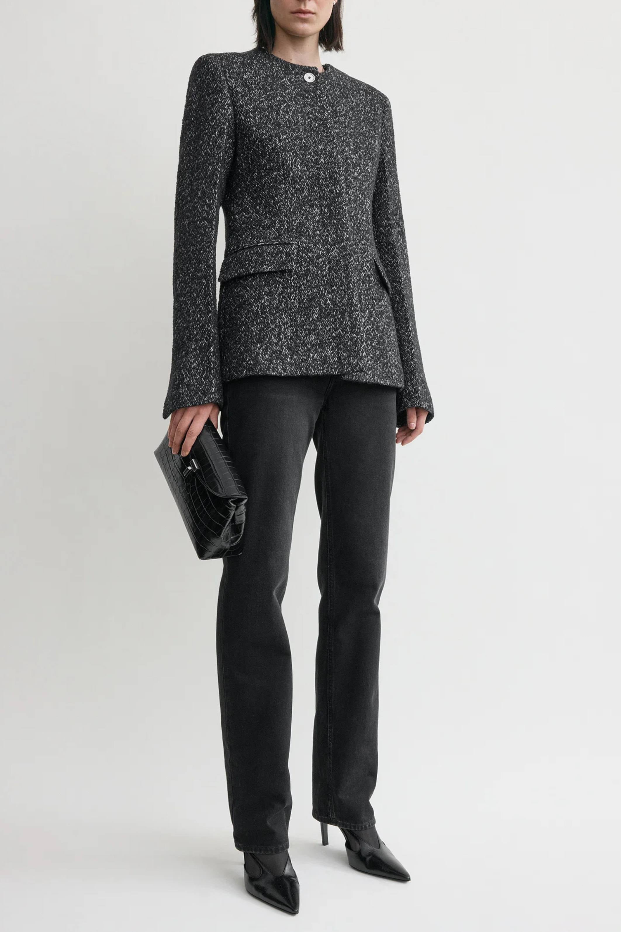 Collarless cinched jacket