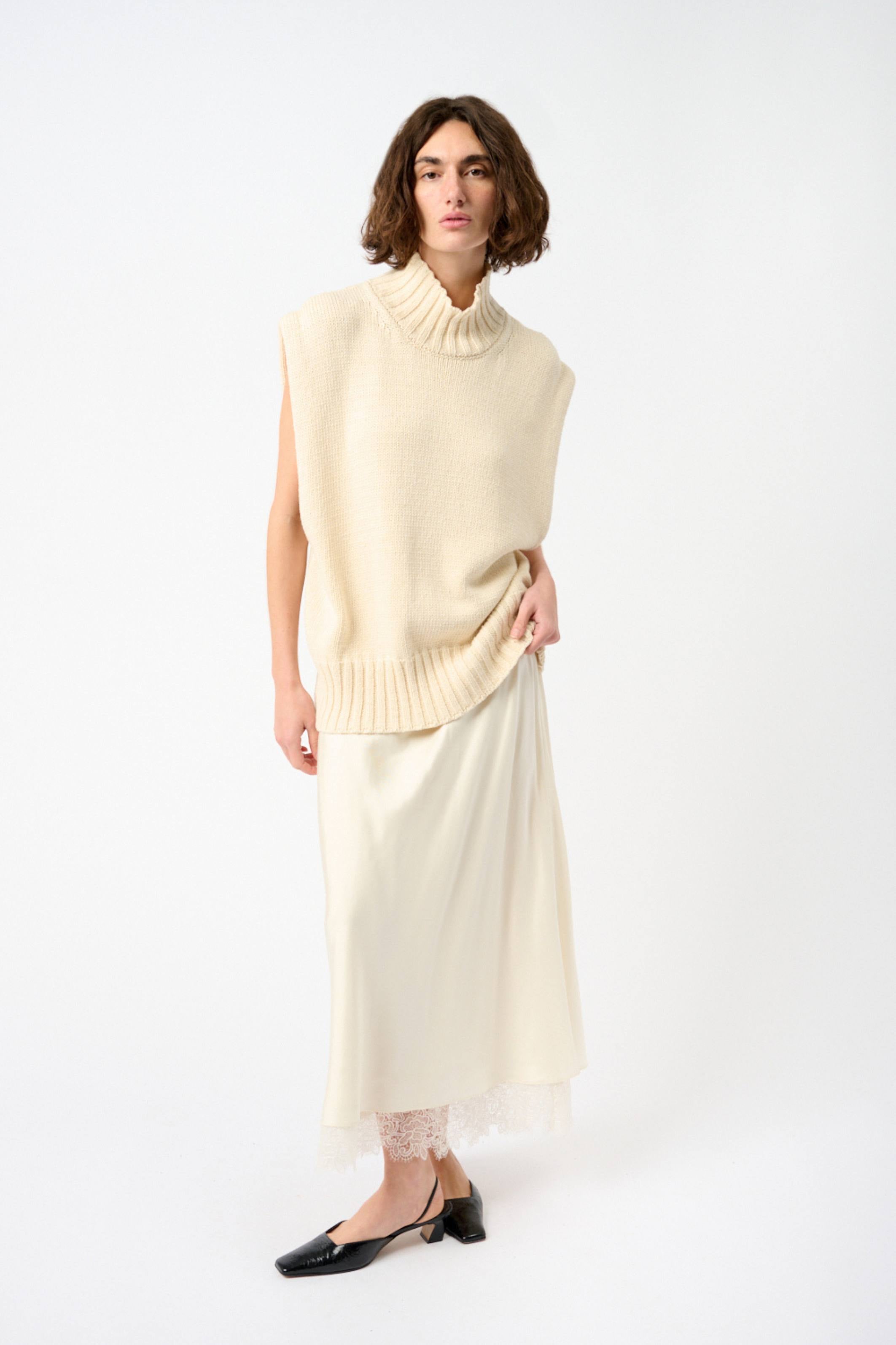 Seidenrock mit Spitzenbesatz