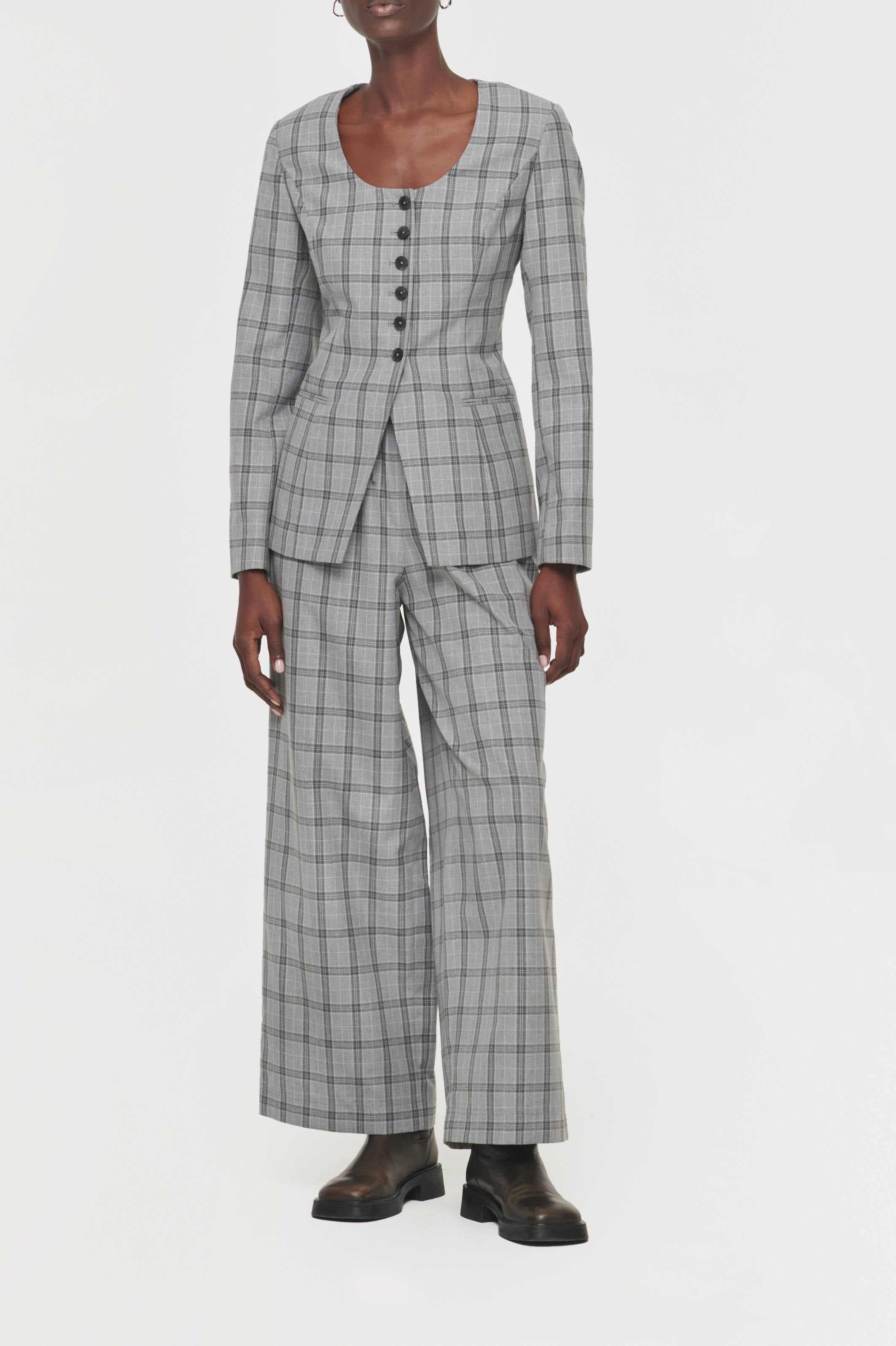 Daphne Scoop Neck Waisted Blazer Check - Bessette