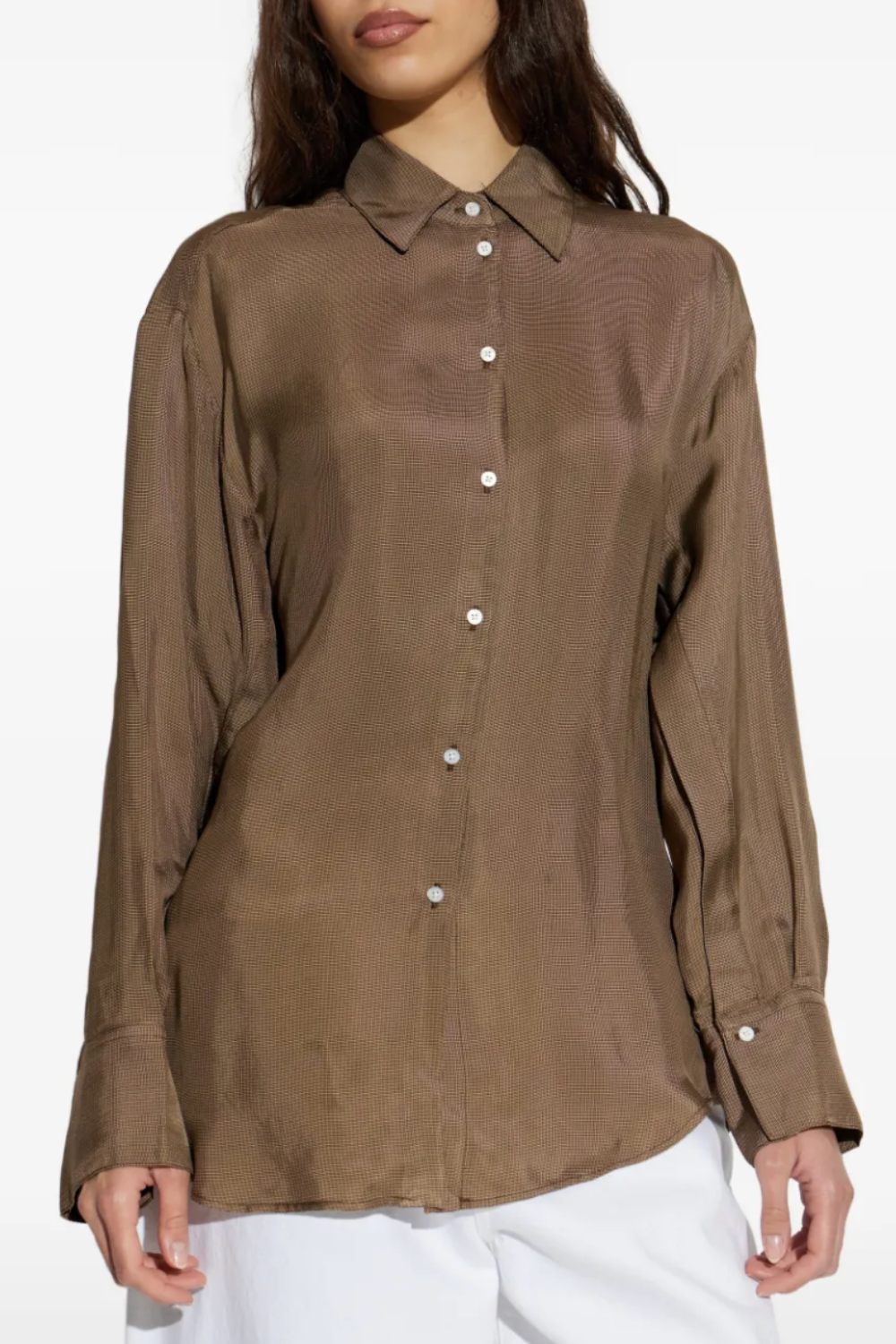 Relaxed shaped shirt