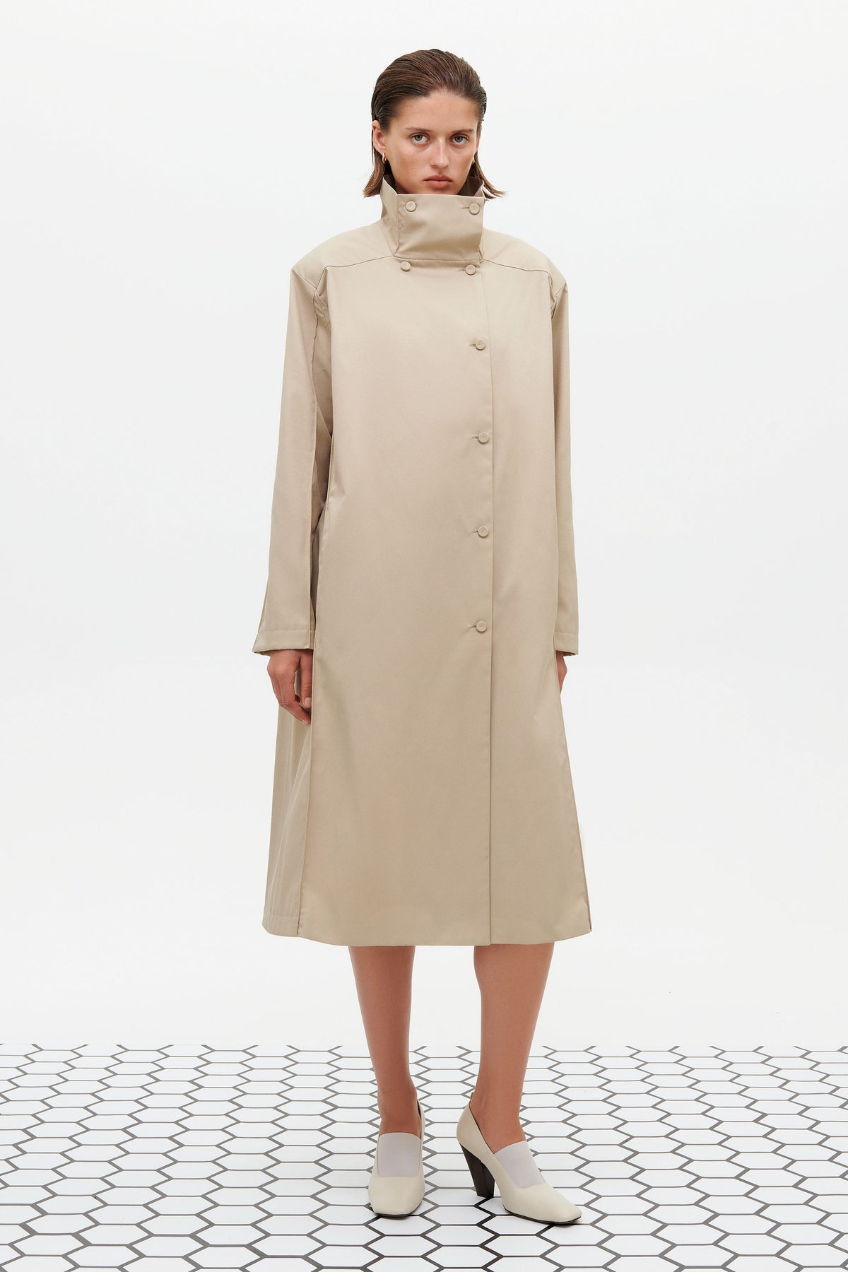 SQUARE RAIN COAT (beige) - Bessette