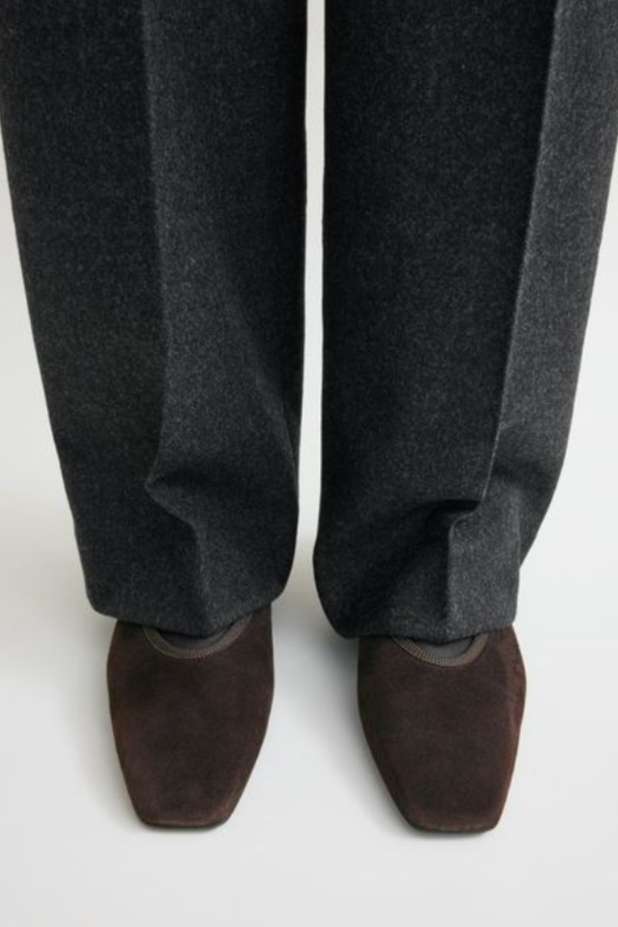 Minimalist Suede Ballerinas Pepper
