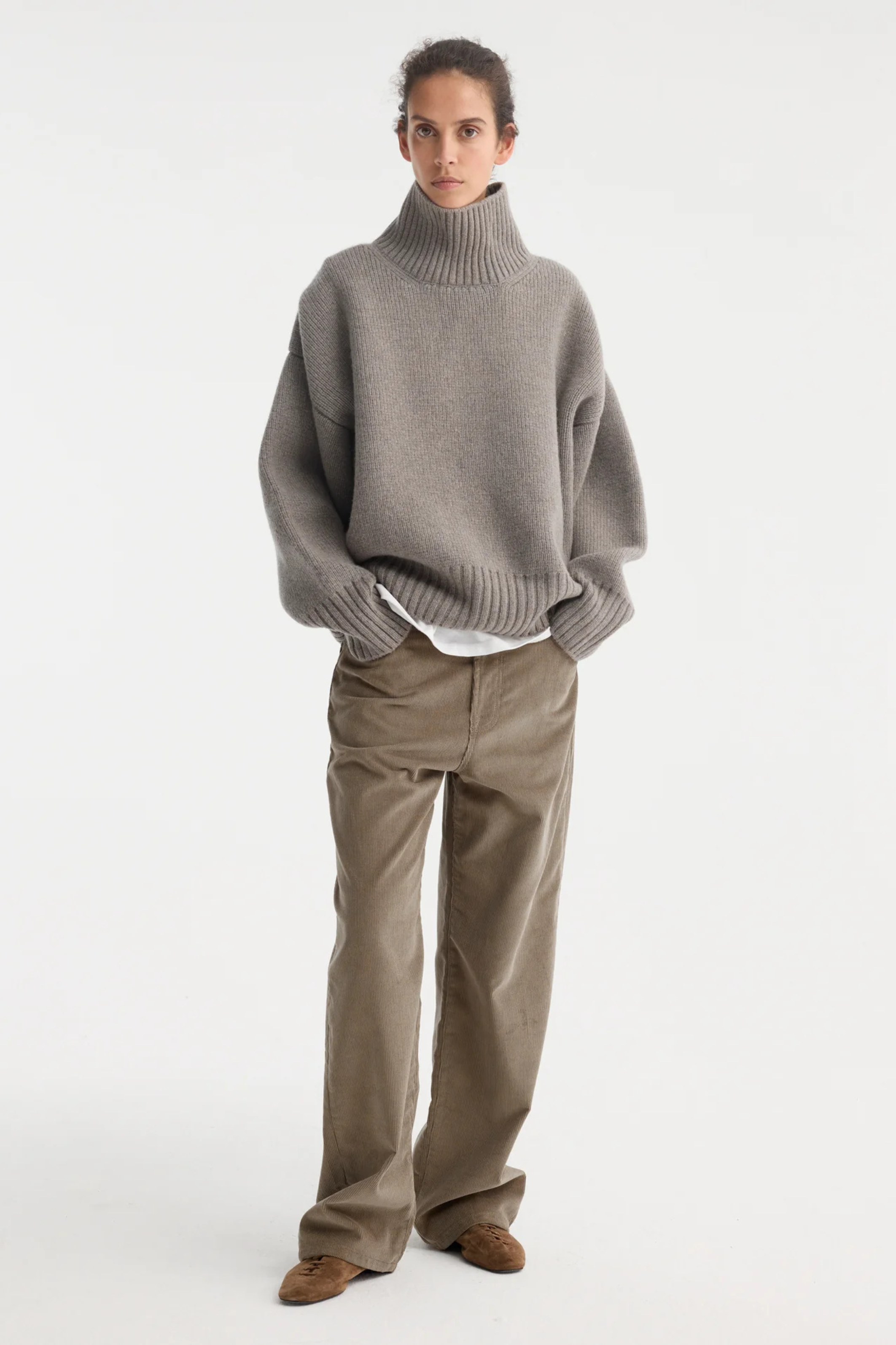 Sculptural Compact Turtleneck Clay - Bessette