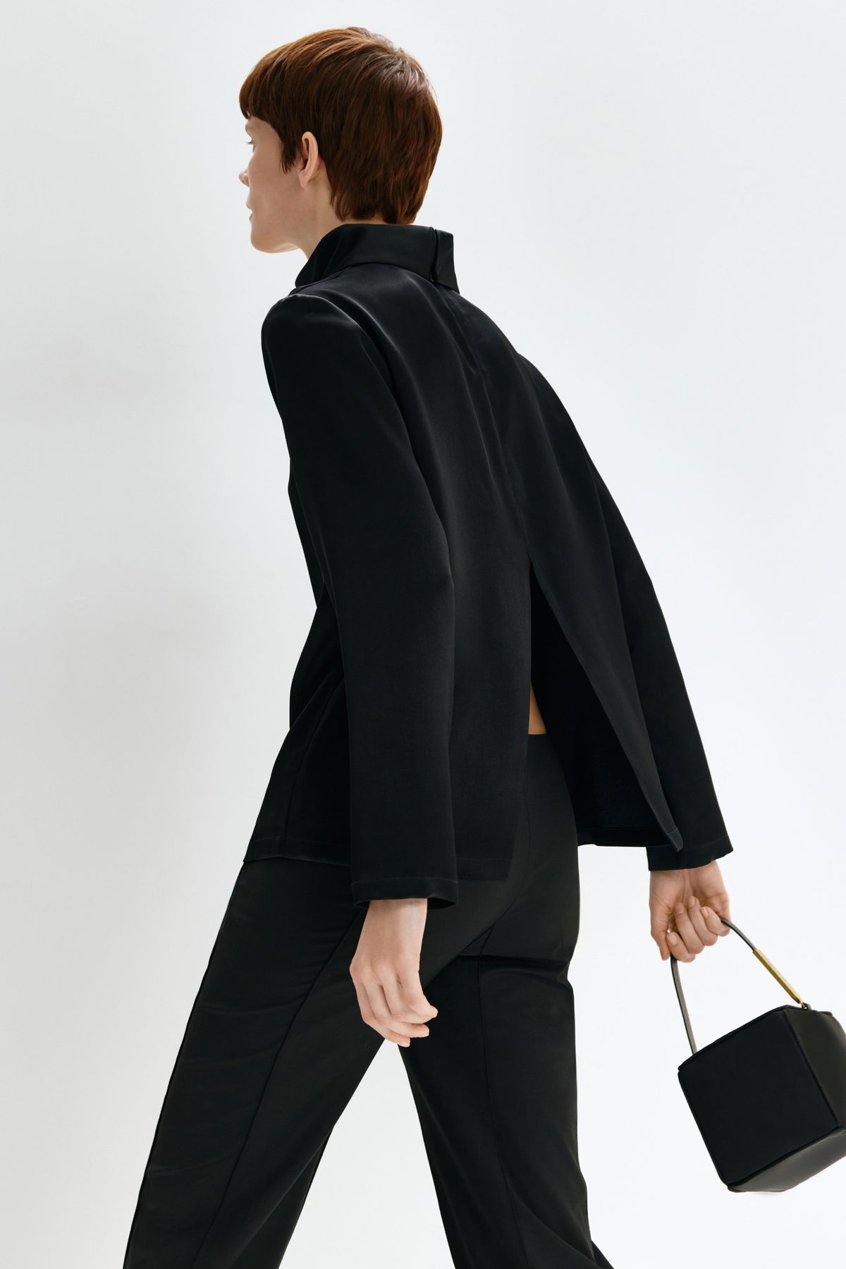 “HUSTKA” COLLAR BLOUSE - Bessette