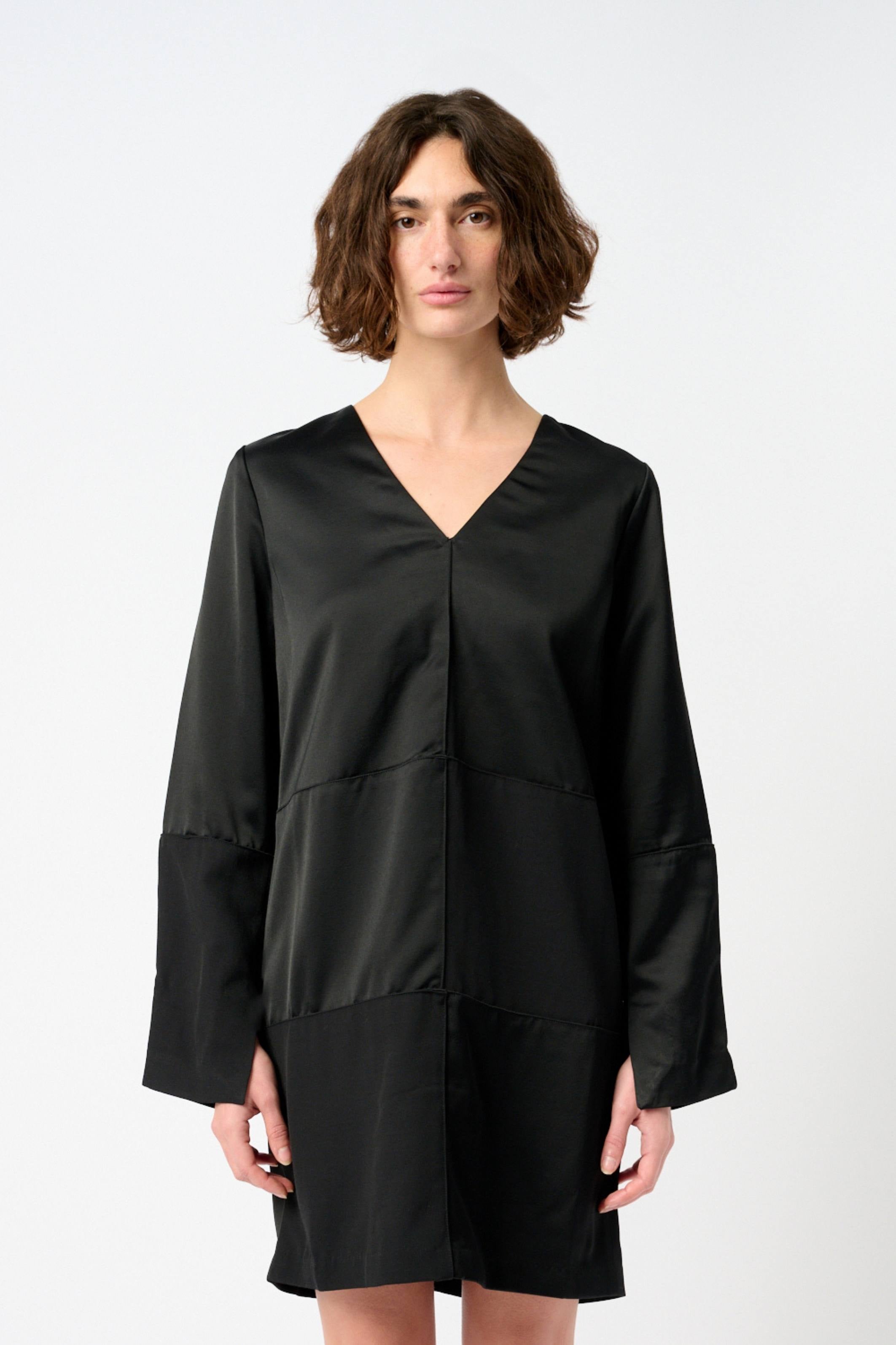 Satin-Patchwork-Kleid