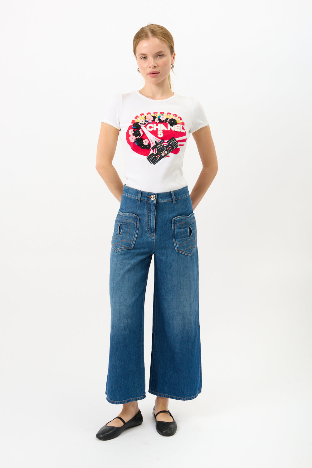 Jeans Chanel con tasca a cuore