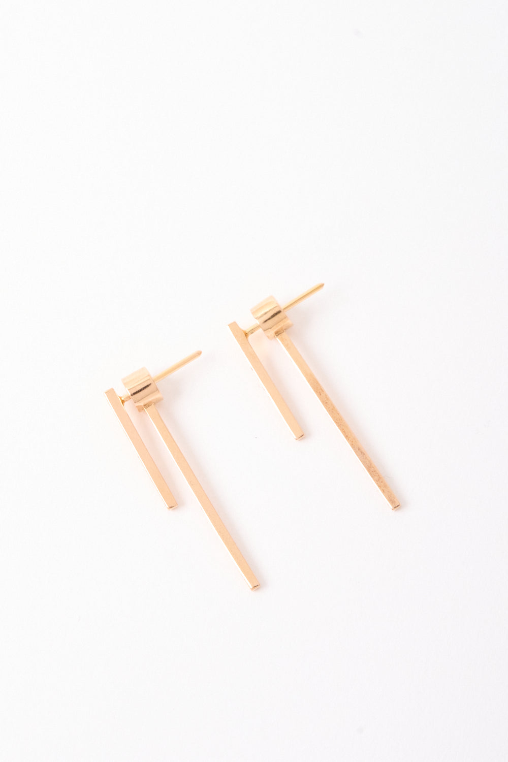 Серьги с двойным стержнем