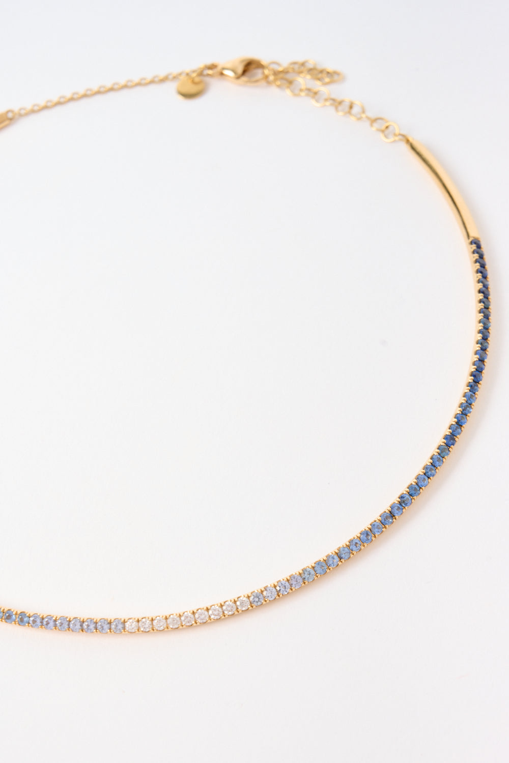 Золотой чокер с радужными полосками