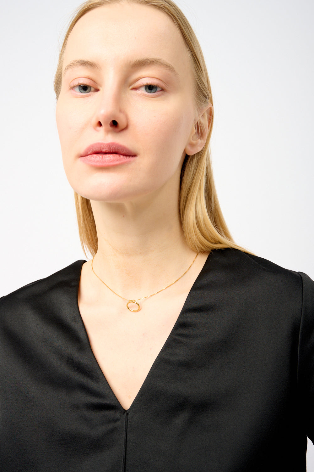 Ovale Anhänger-Halskette