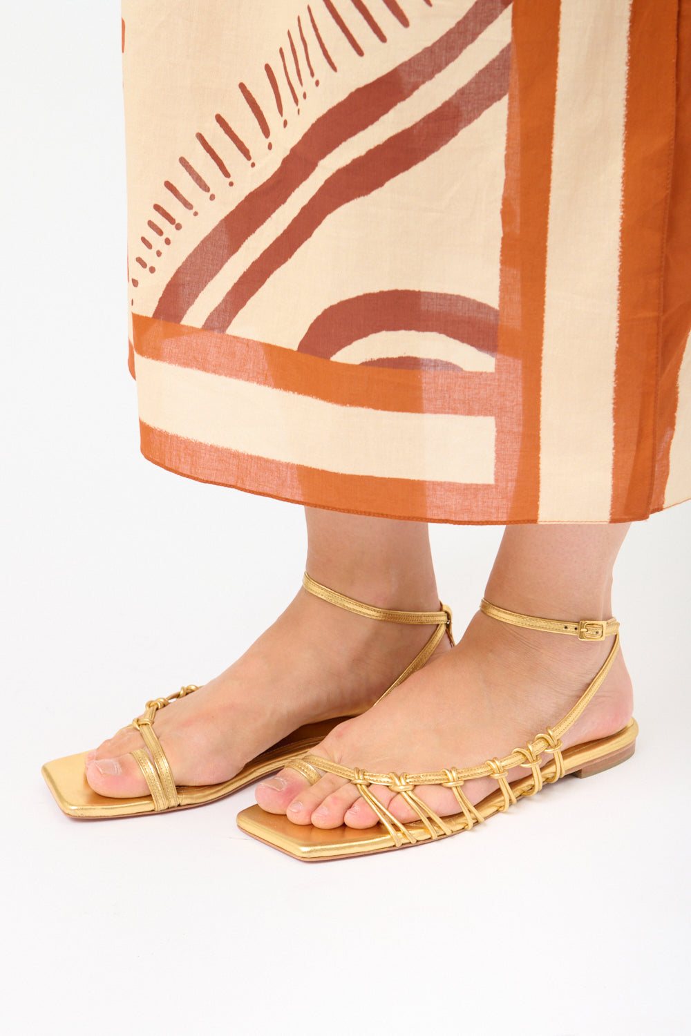 Золотые лодочки Moon Gazer Flats от Johanna Ortiz