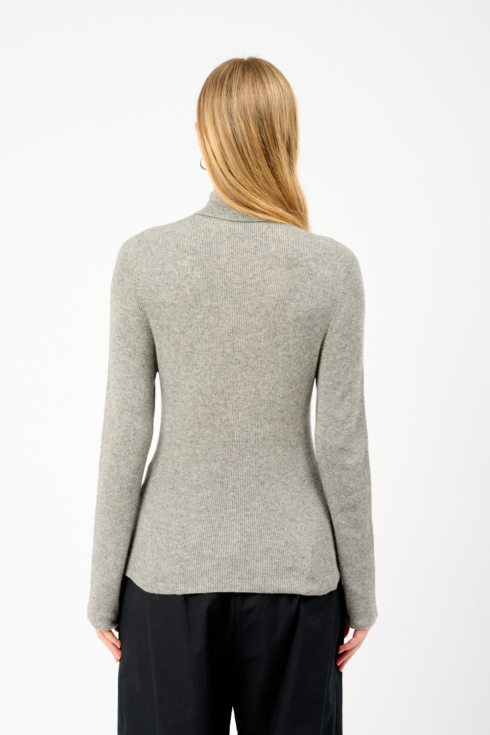 Delicash Sköldpaddshalsband i siden och kashmir Grå