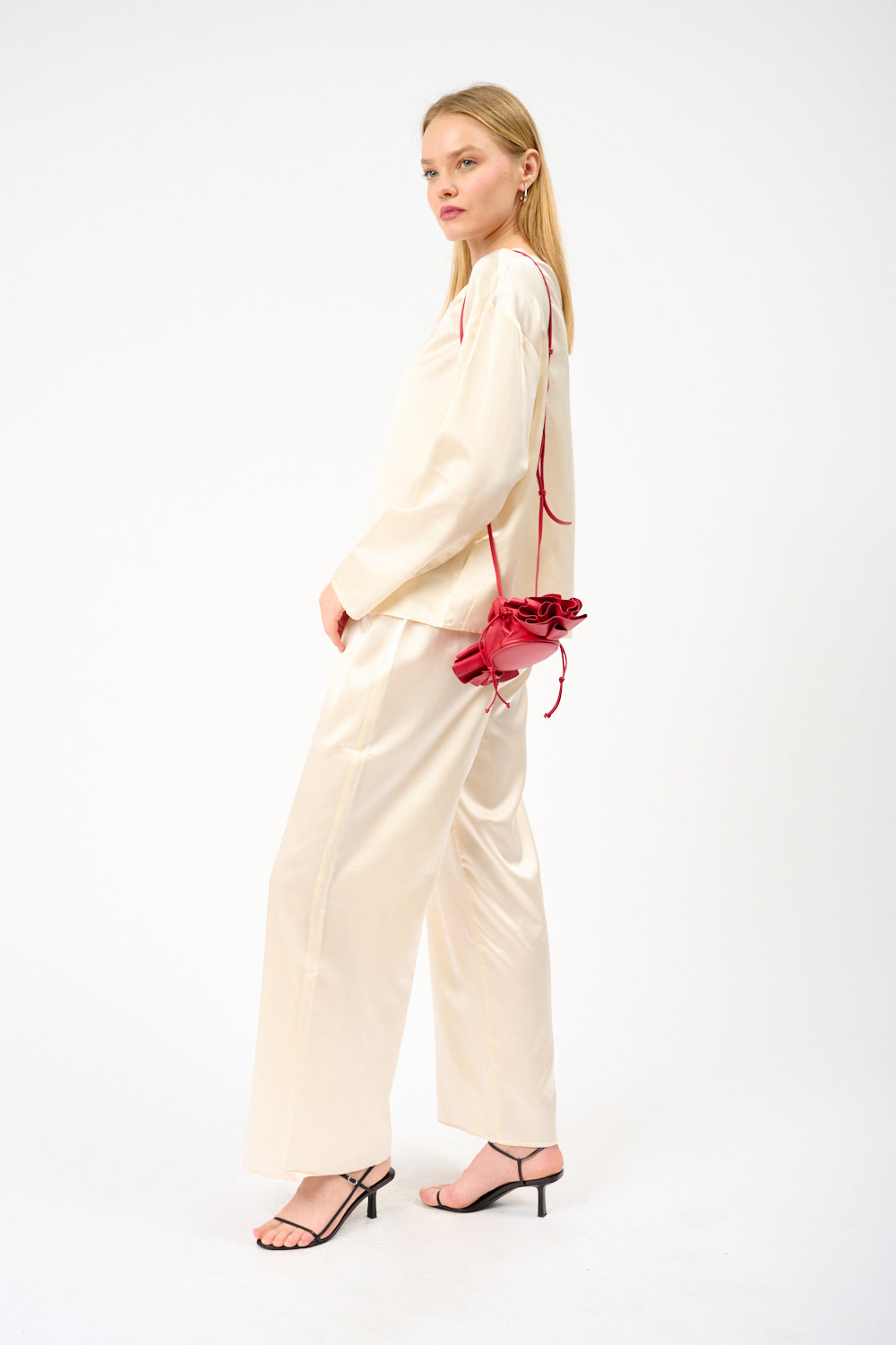 Floral-Appliquéd Leather Bucket Bag