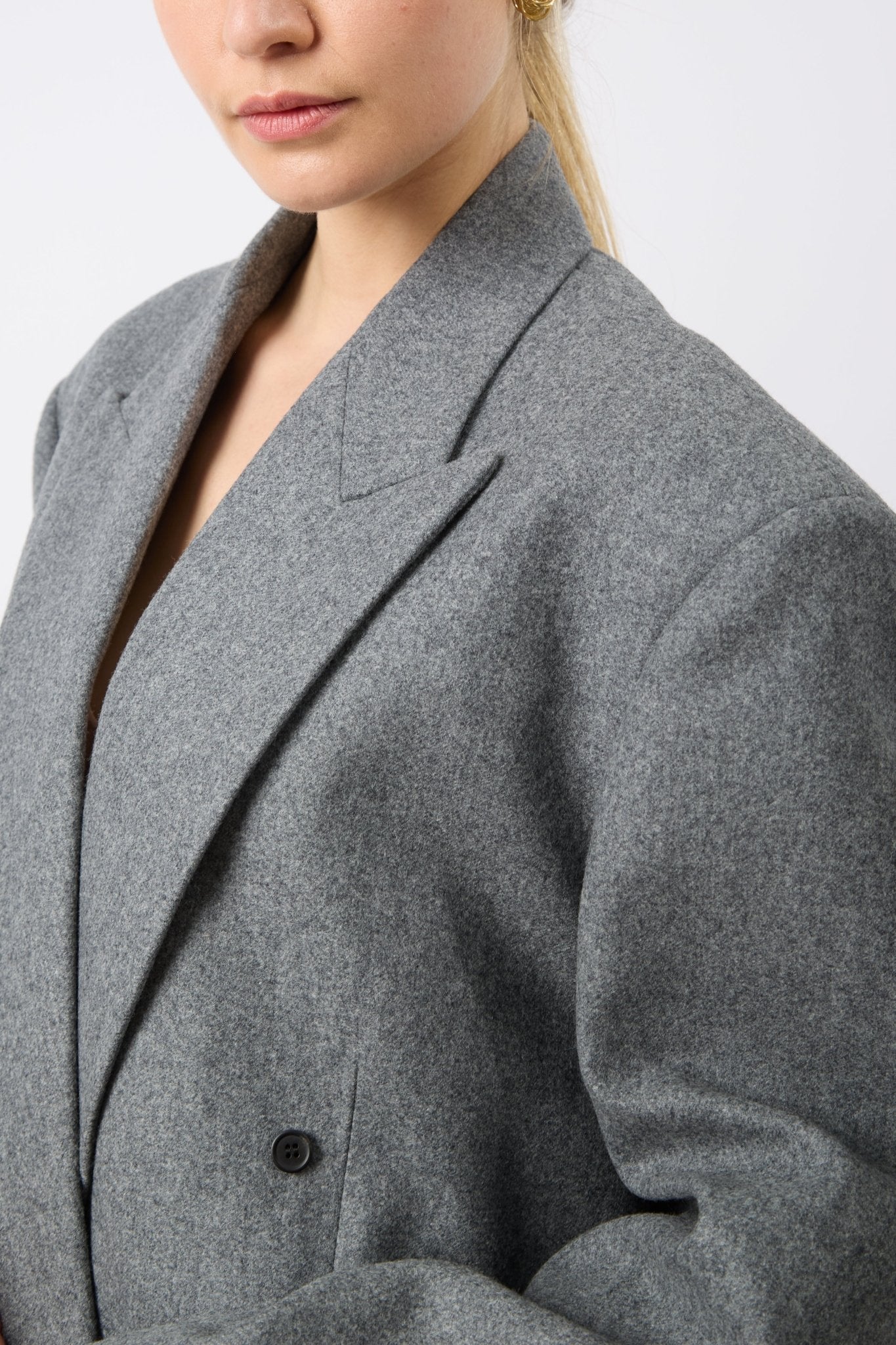 Carven Oversize Wool Blazer - Bessette