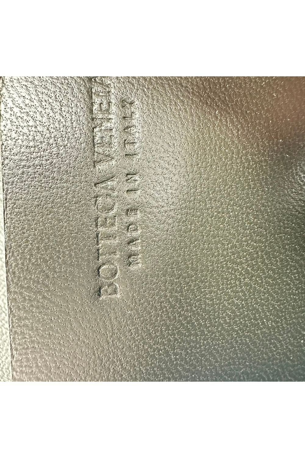 Bottega Veneta Intrecciato Cassette Bag in Green Leather