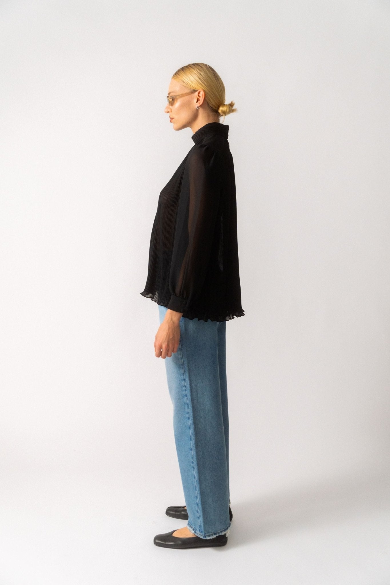 Frame Strong Shoulder Blouse - Bessette
