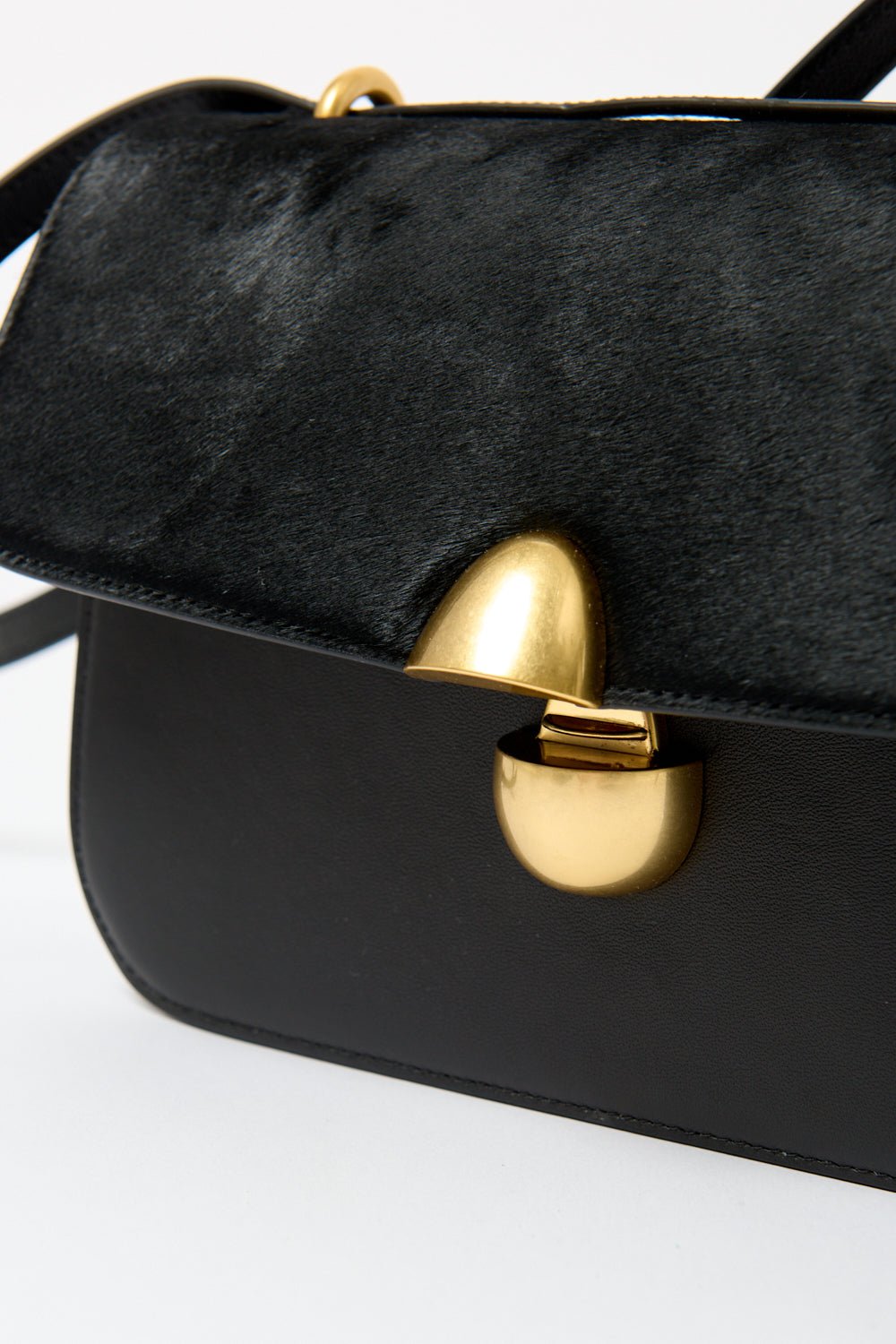 Neous Pheonix Bag Calfhair Black - Bessette