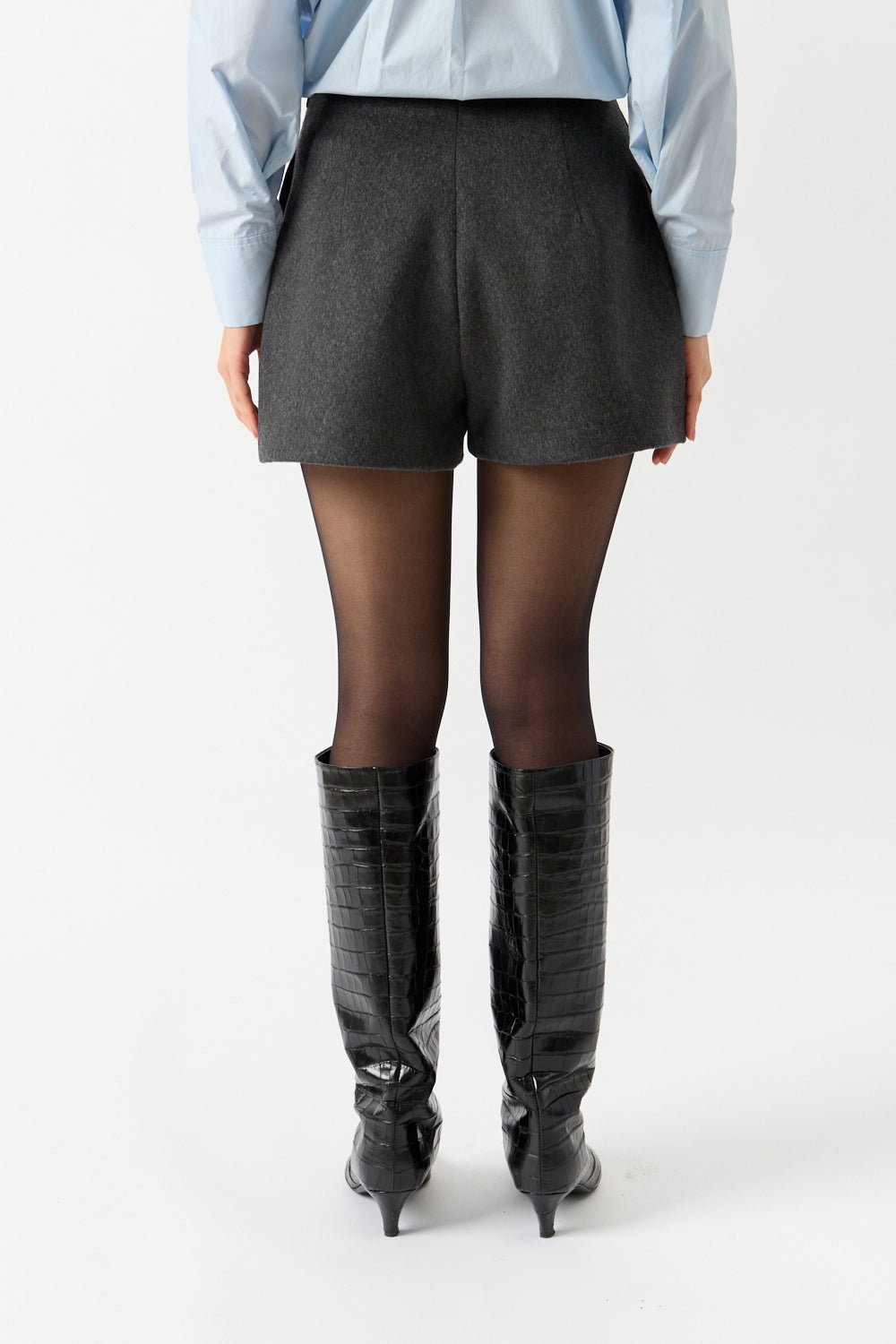 Róhe Sculptural Wool Short - Bessette