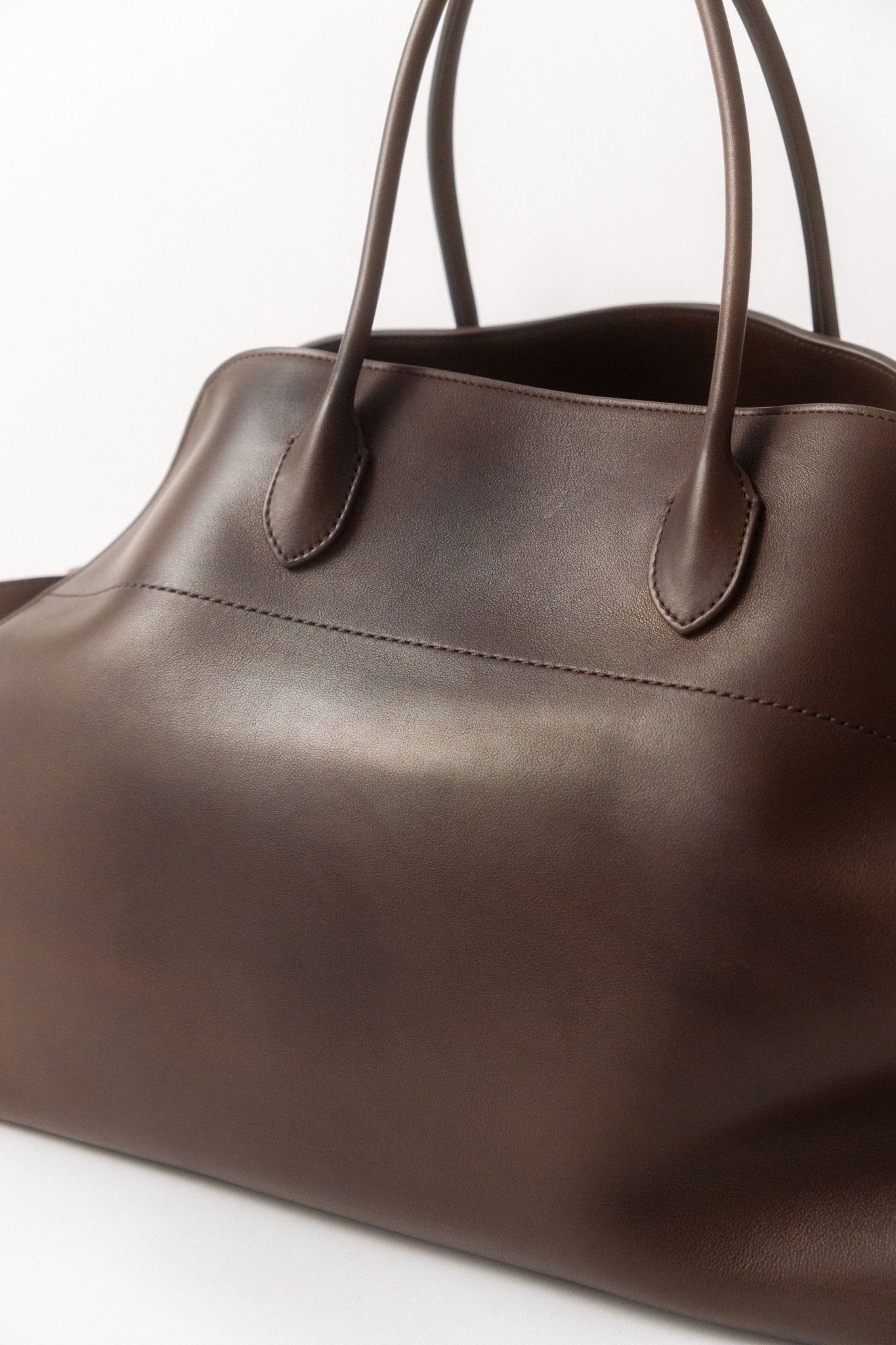 The Row Margaux 17 Bag - Bessette
