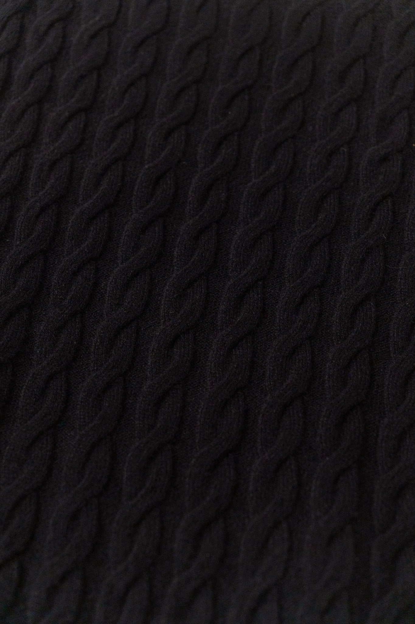 Toteme Embroidered Cable-knit Scarf Black - Bessette