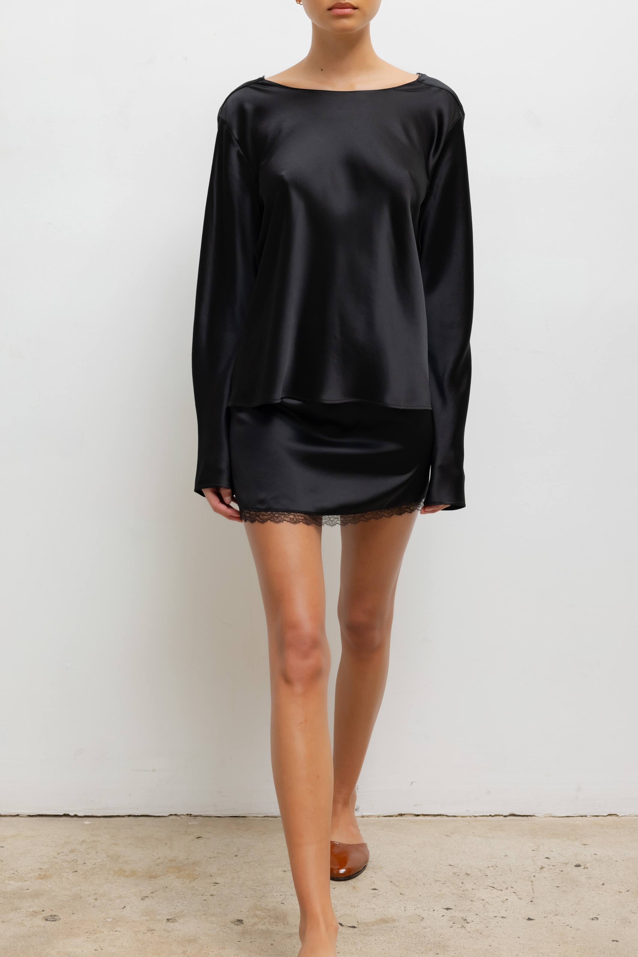 Black Barb lace low back top - Bessette