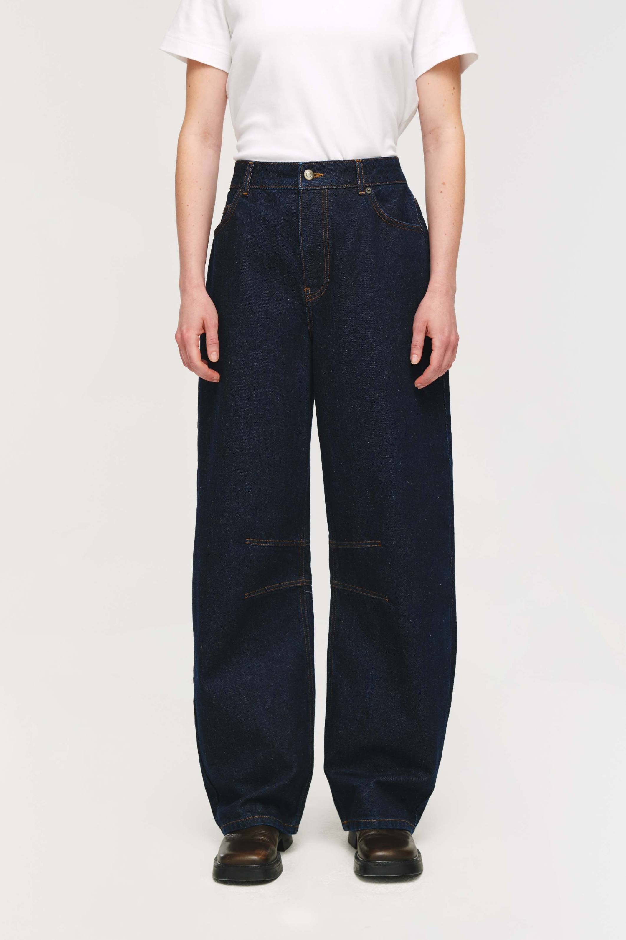 Mid Rise Rigid Barrel Jeans - Bessette