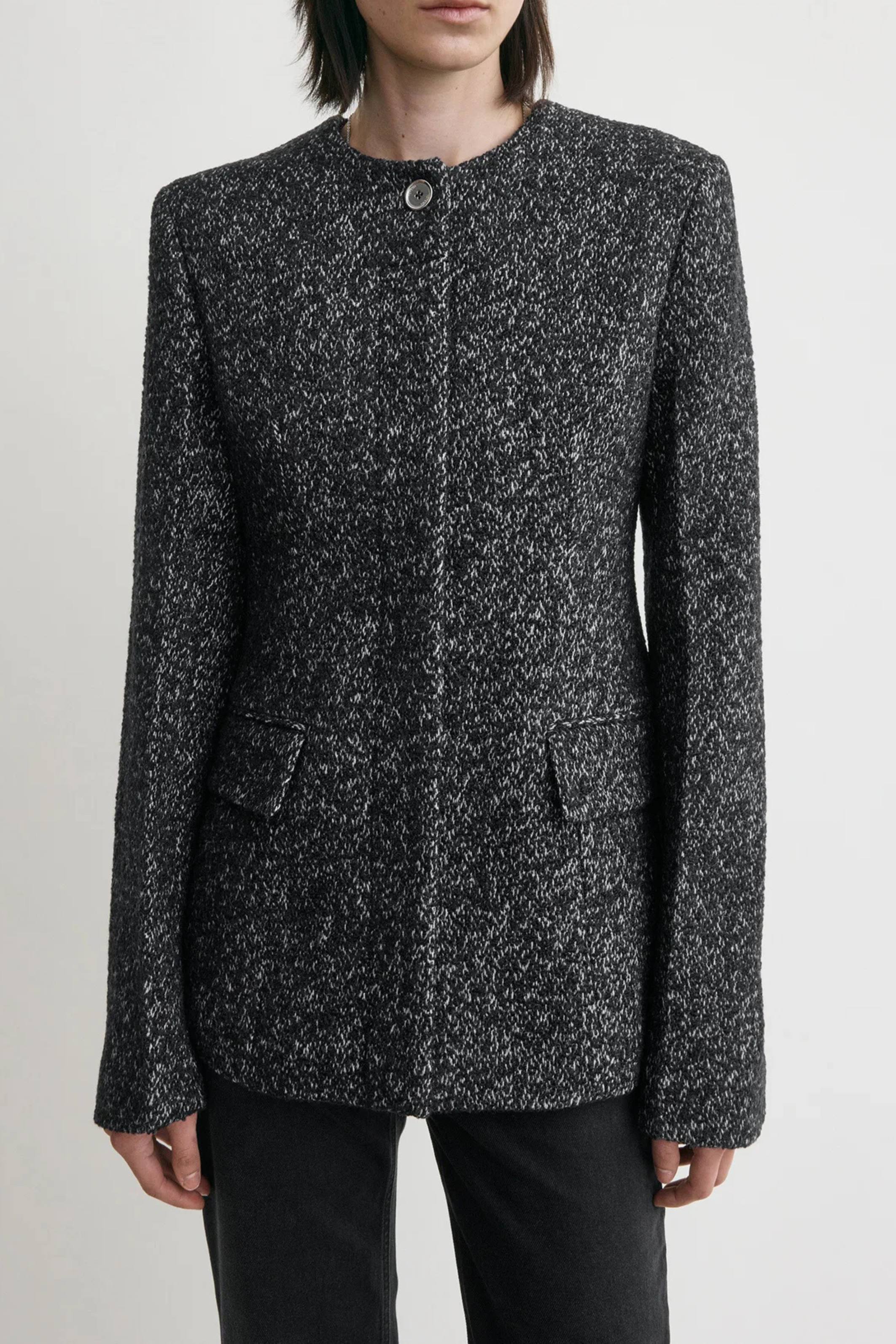 Collarless cinched jacket