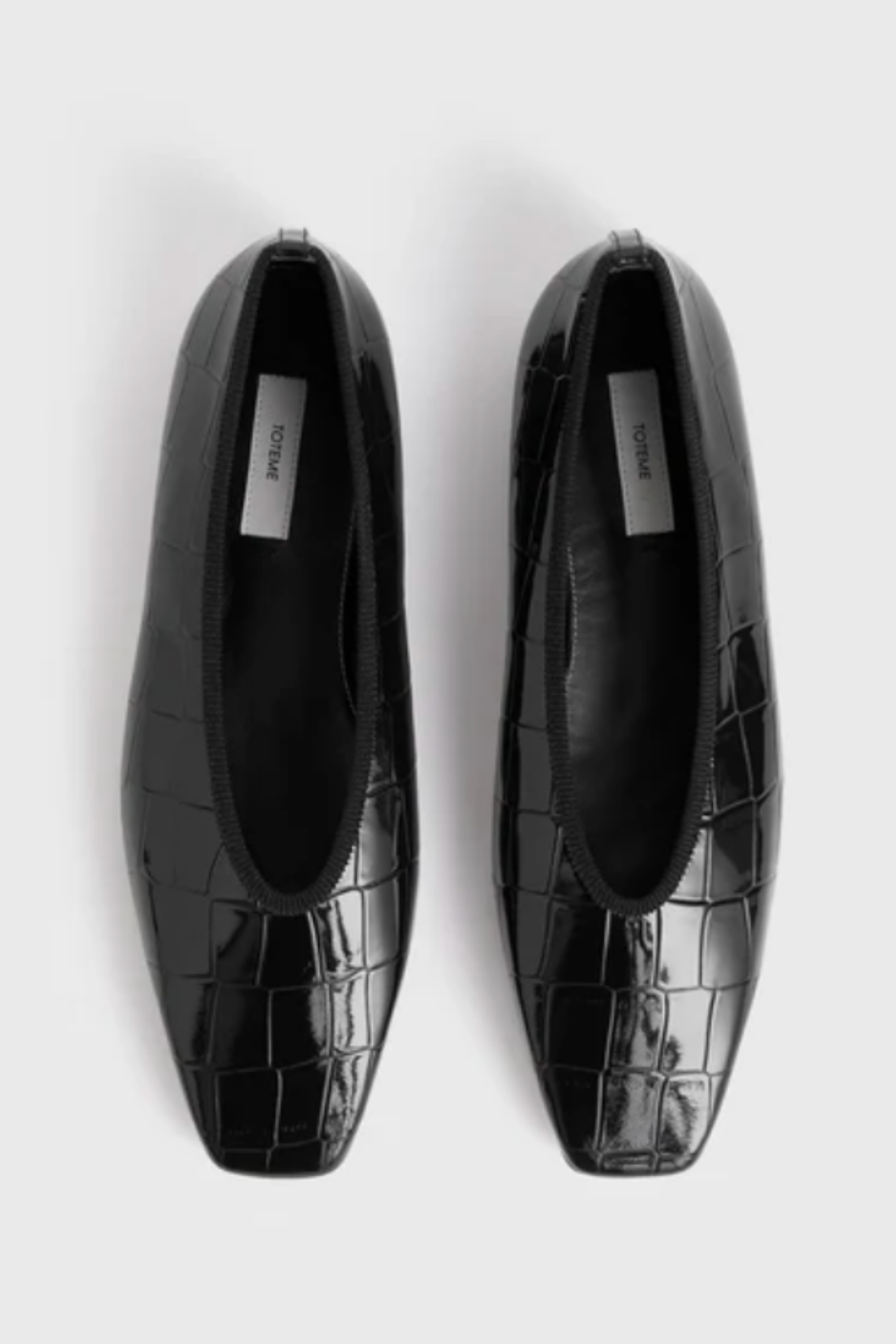 Minimalist Croco-Embossed Ballerinas