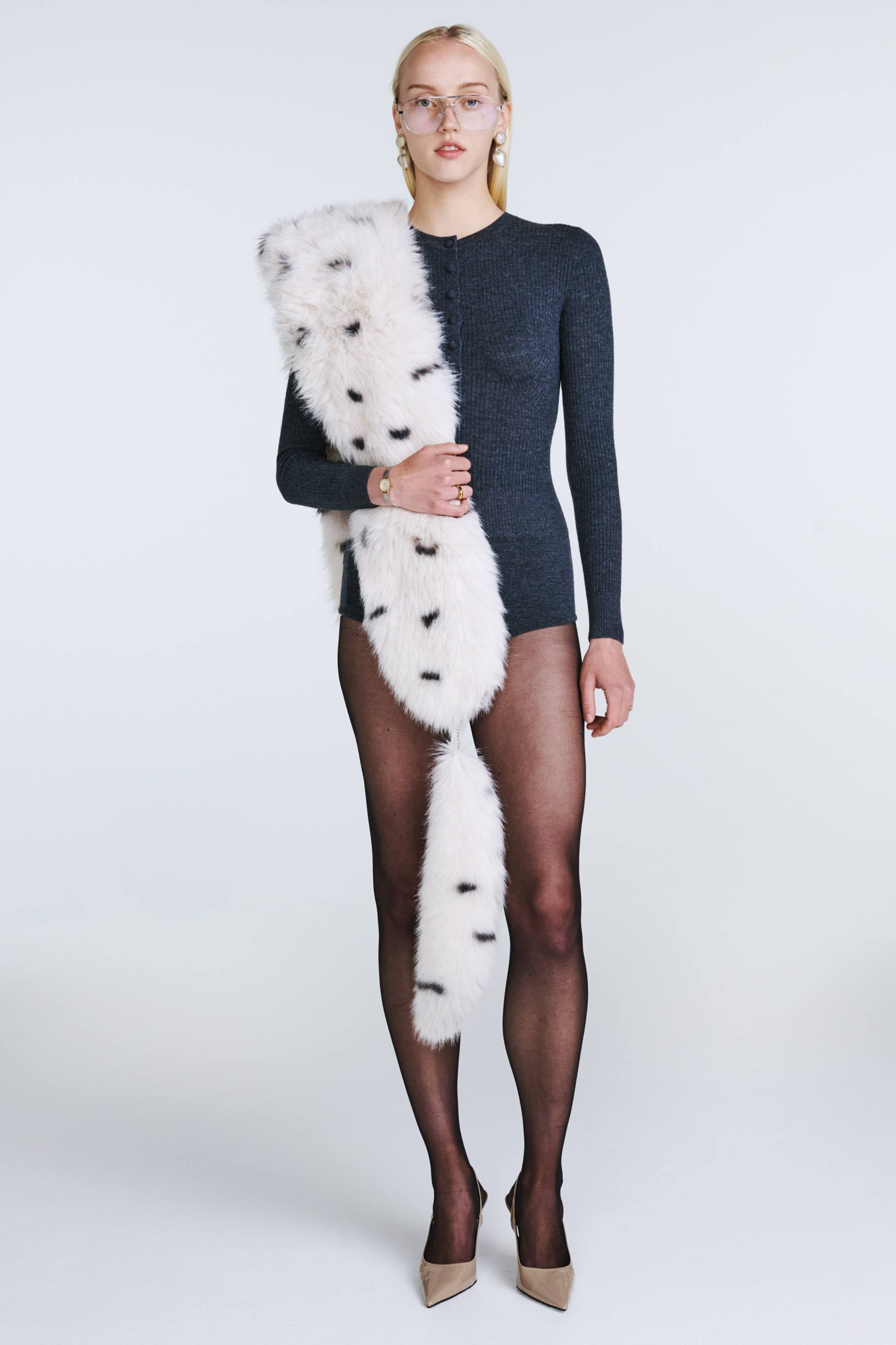 Leah scarf Dalmatian