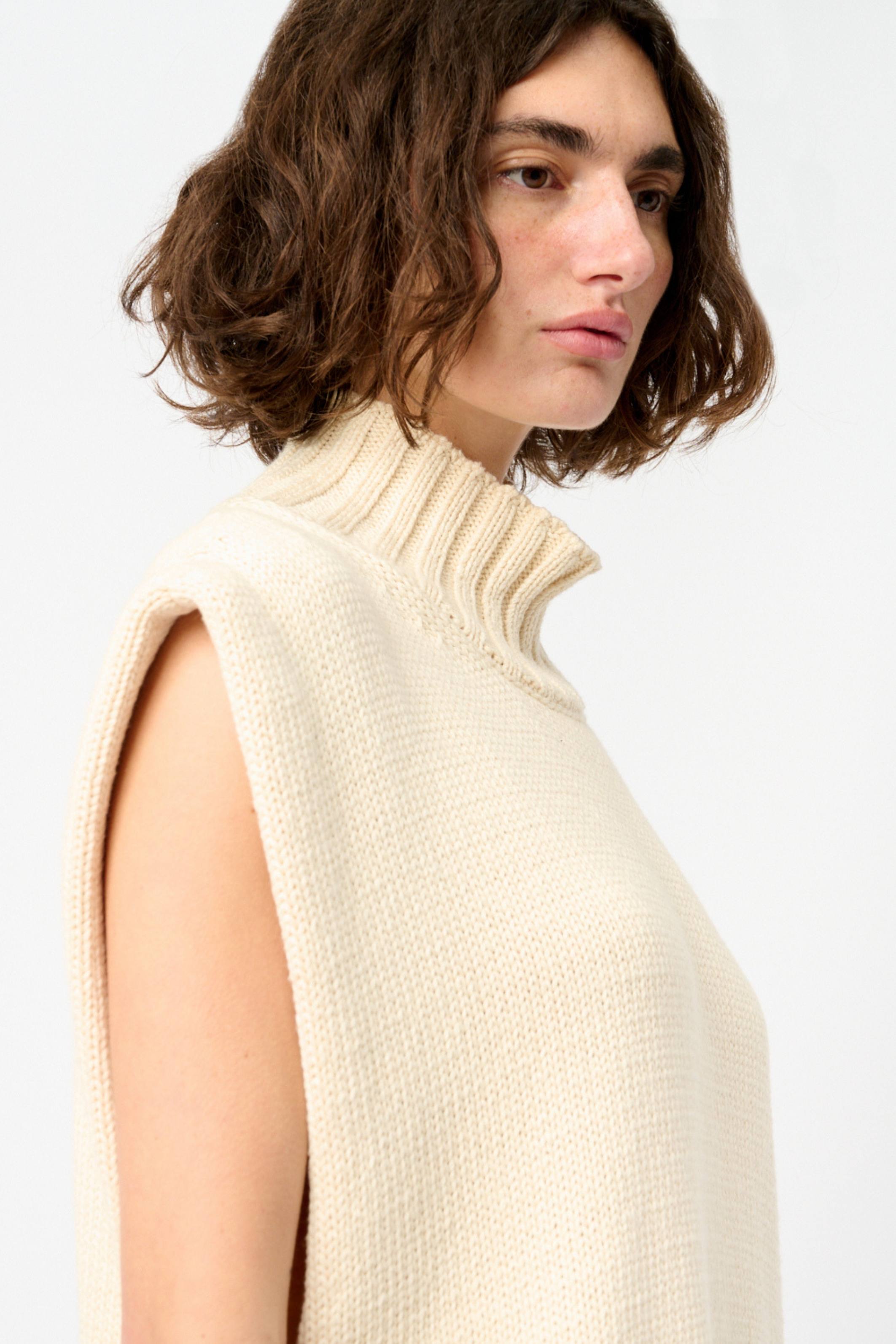 سترة برقبة عالية من مزيج الكشمير