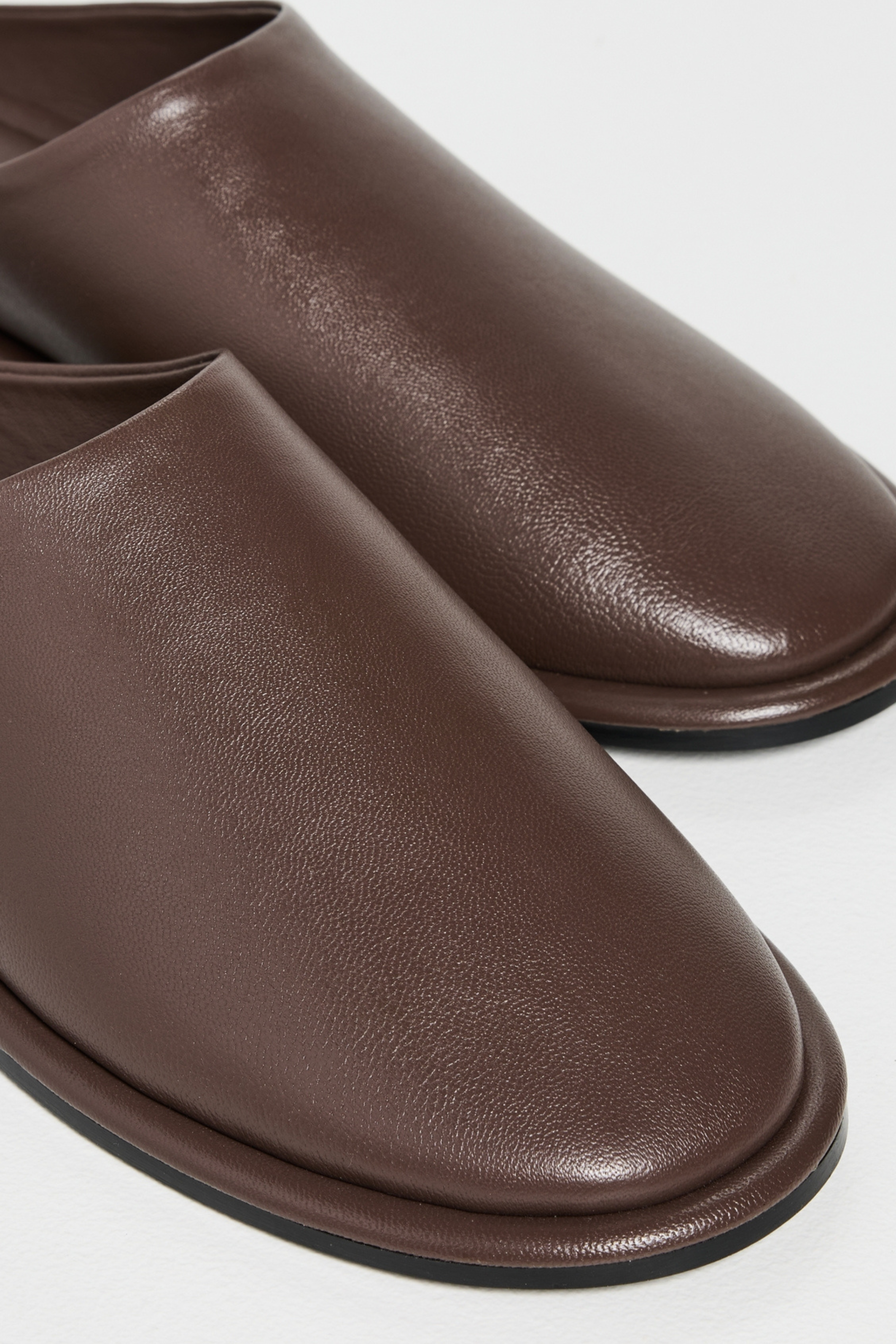 The Spencer Flat Walnut - Bessette