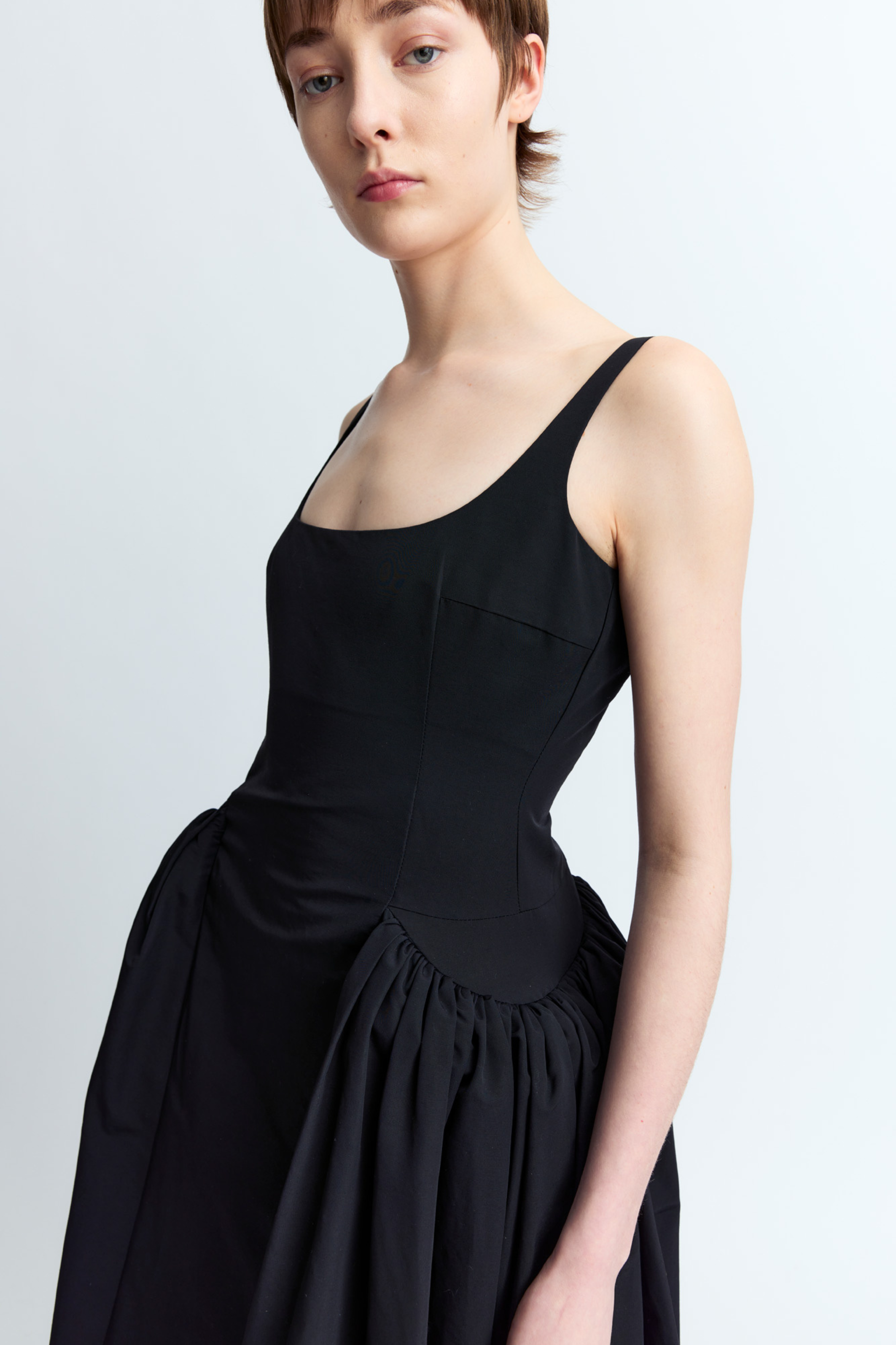 Vezile Midi Dress Black - Bessette