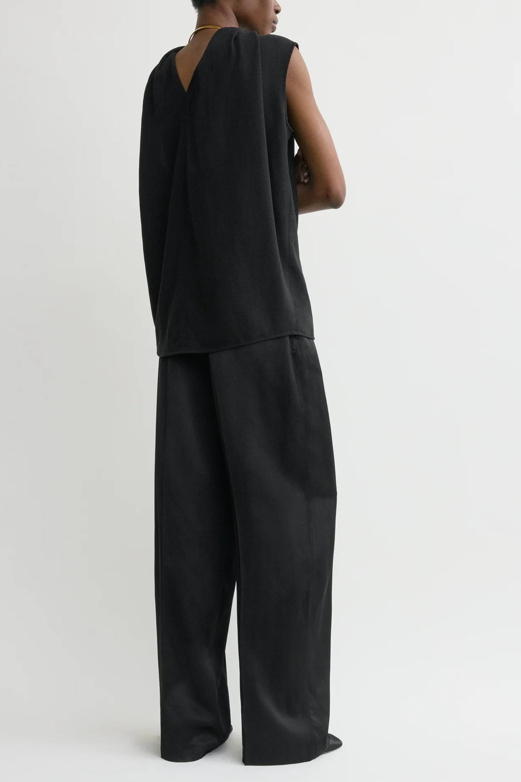 Cocoon cape blouse black