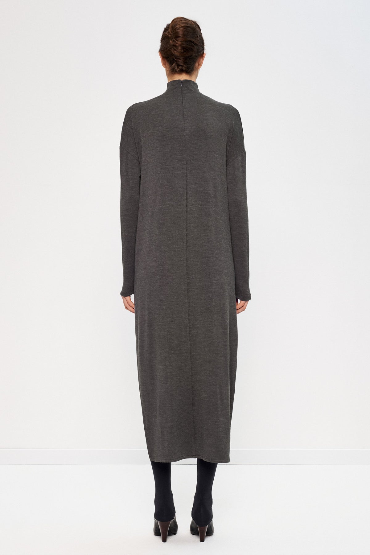 BROOCH DRESS (grey) - Bessette