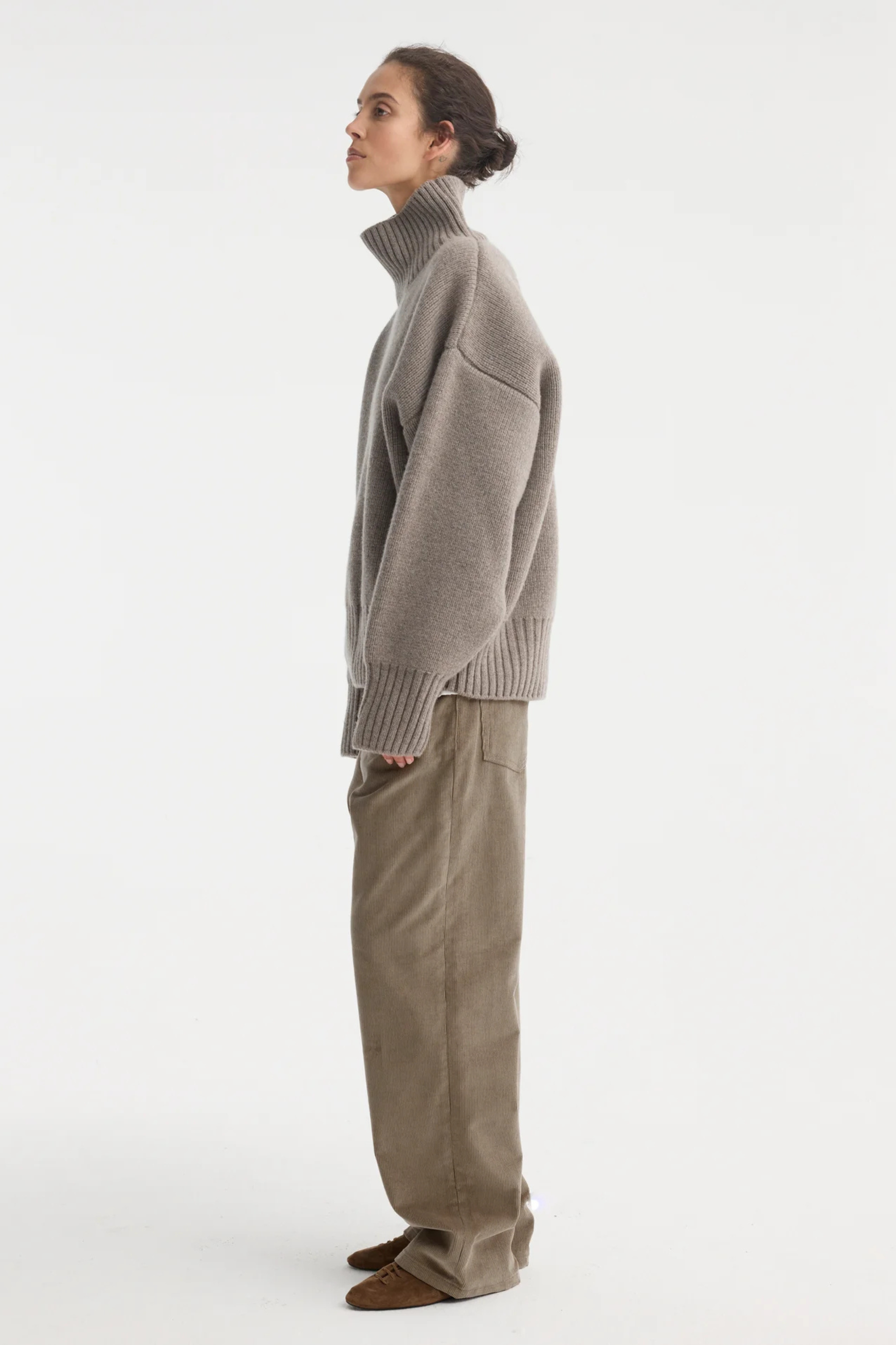 Sculptural Compact Turtleneck Clay - Bessette