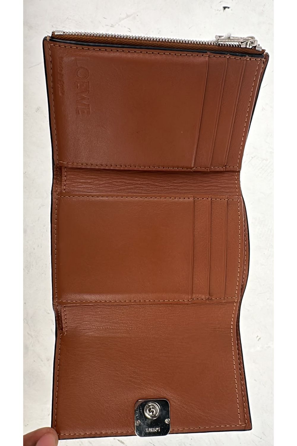  Loewe Anagram Small Vertical Wallet in Brown Calfskin Leather