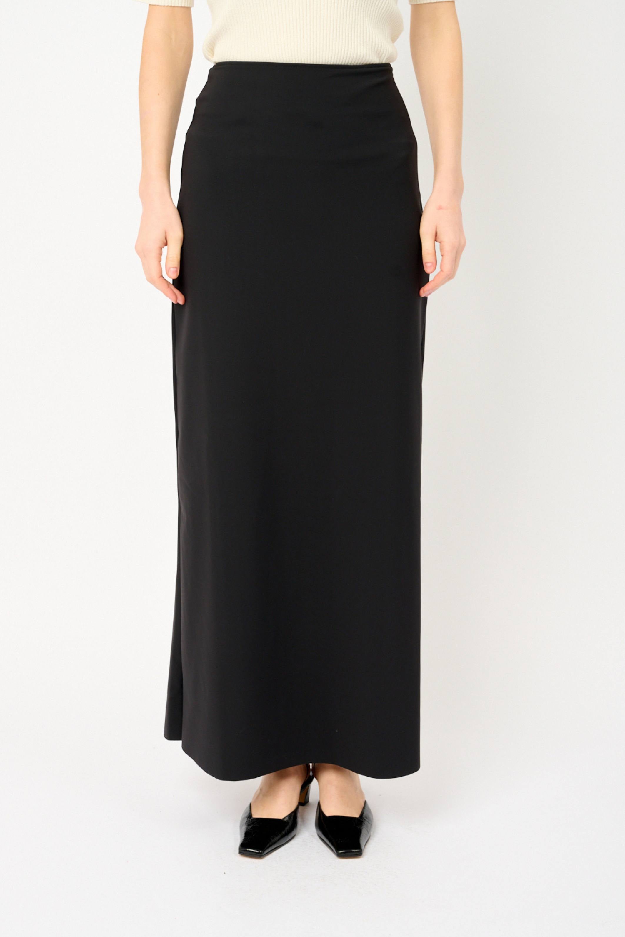 تنورة ضيقة من النايلون