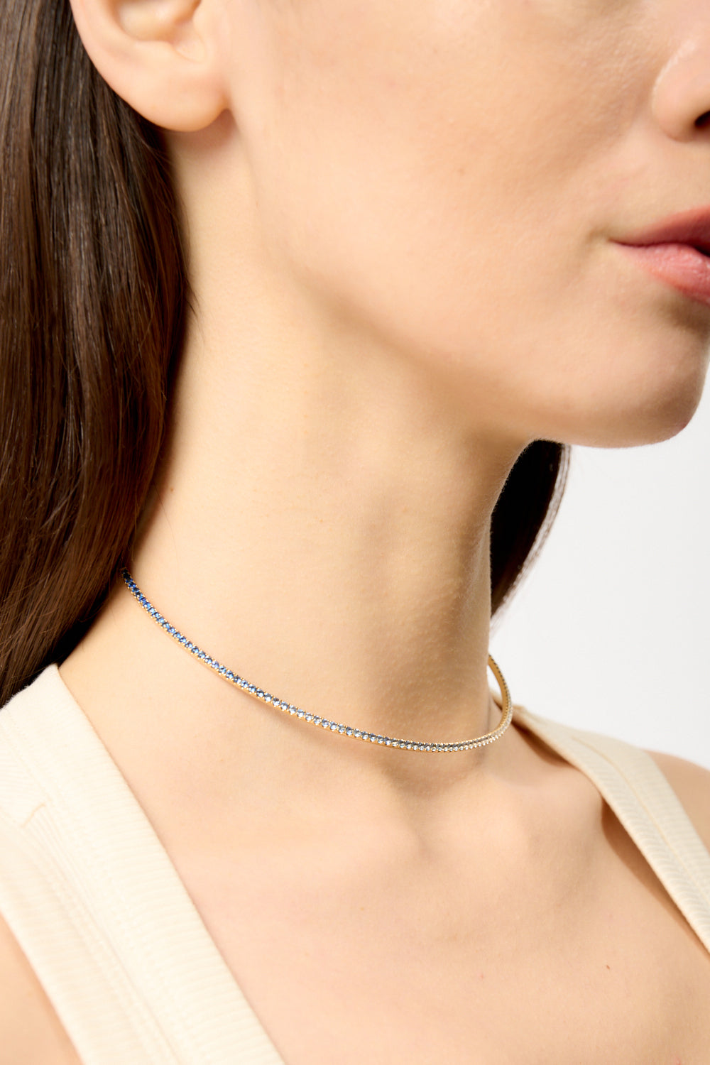 Золотой чокер с радужными полосками