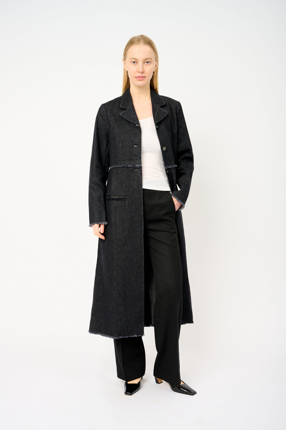 Пальто из вяза