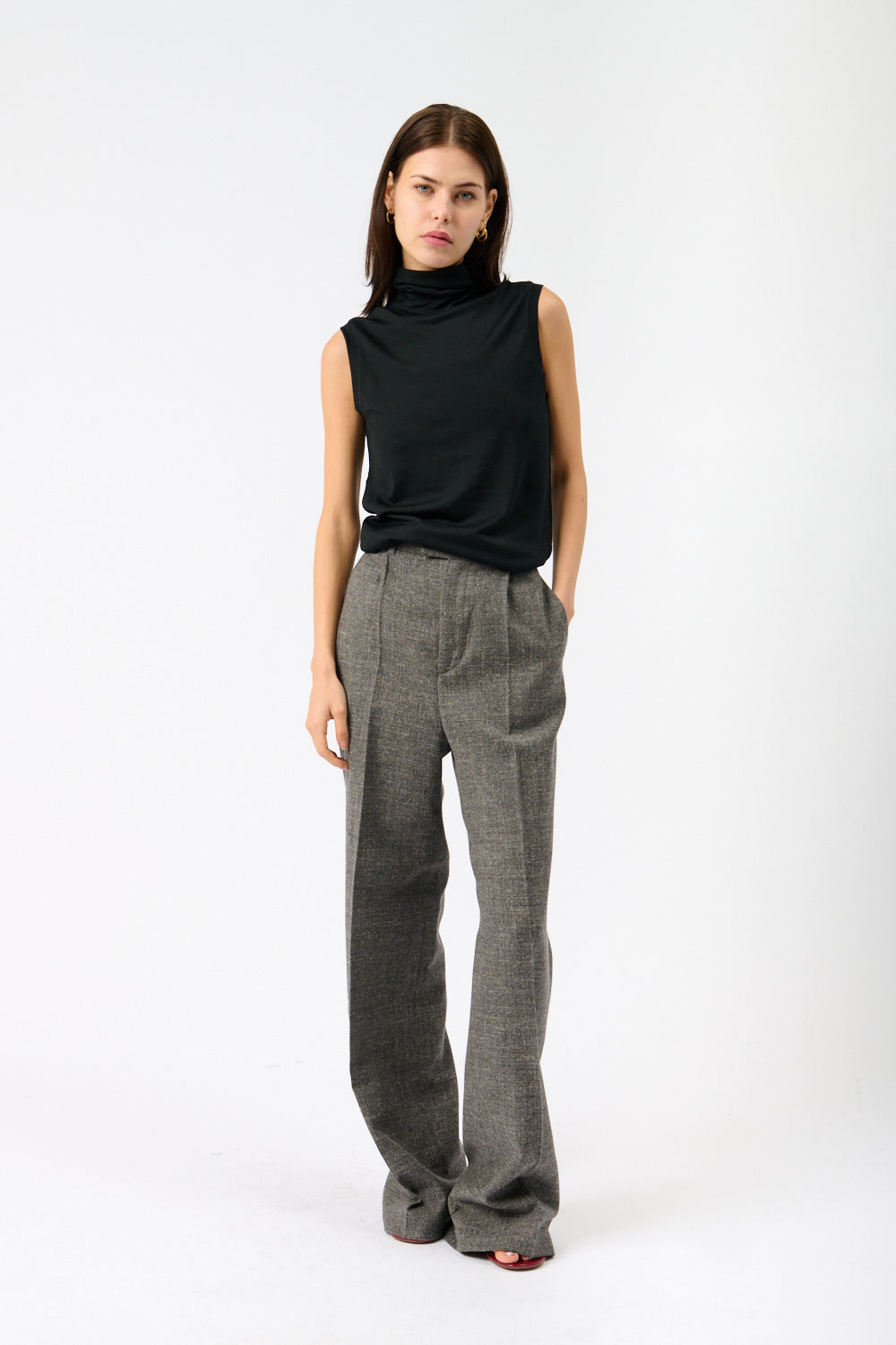 Róhe Sleeveless Light-weight Merino Wool Turtleneck - Bessette