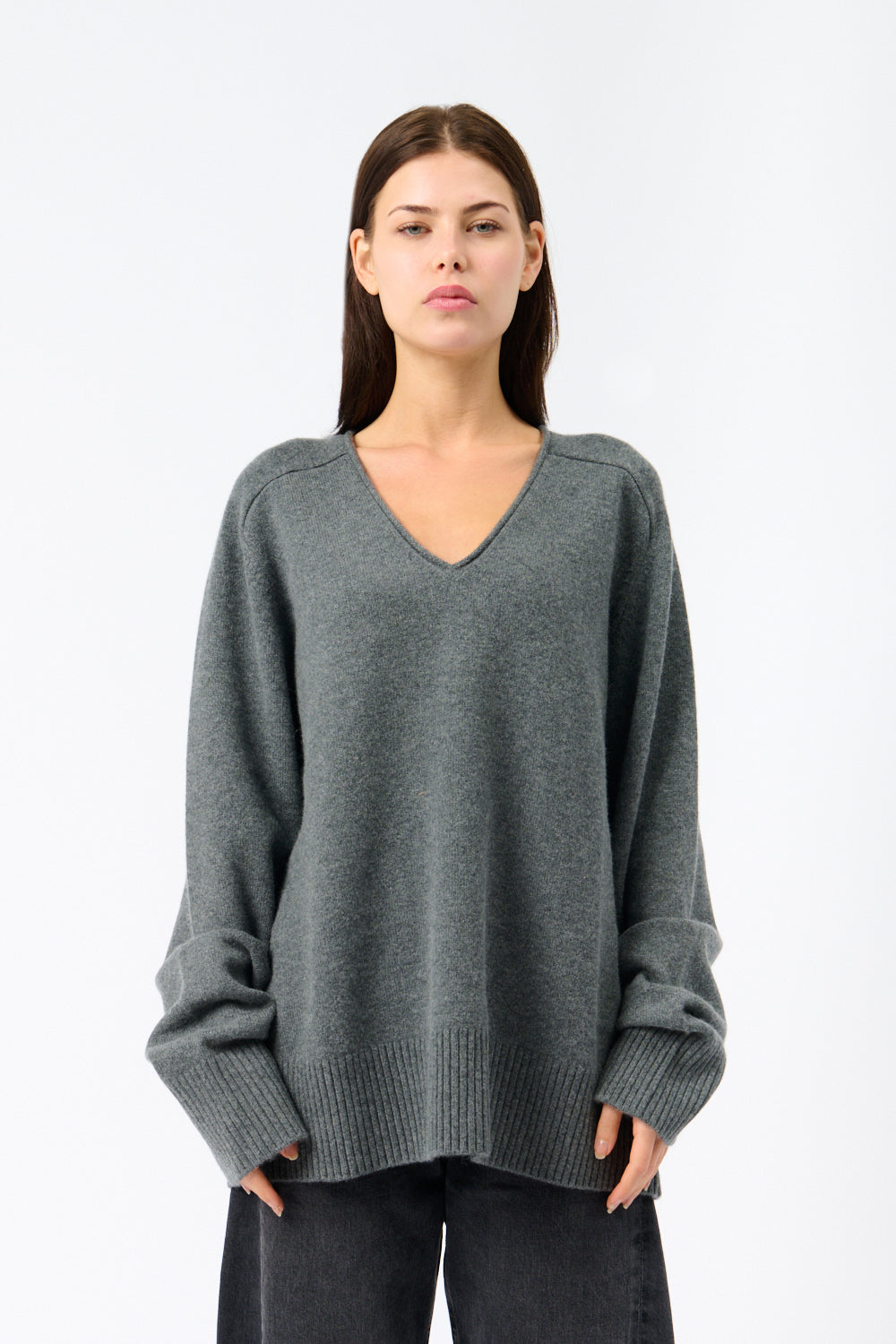Extreme Cashmere Patti V-Neck Sweater - Bessette