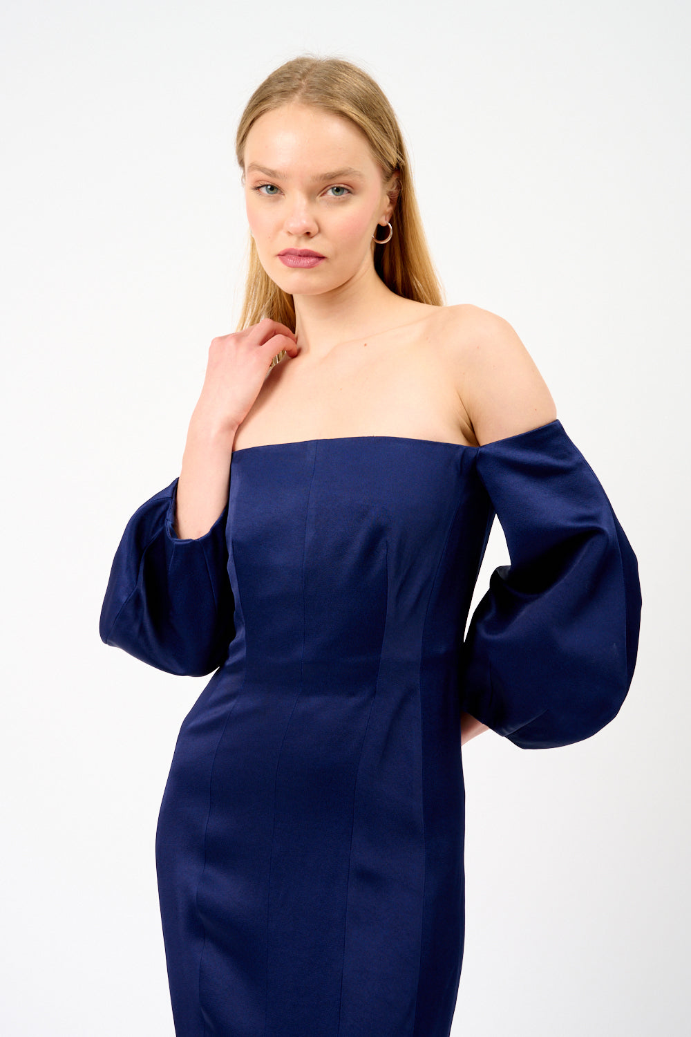 Ponza Off-The-Shoulder Jurk