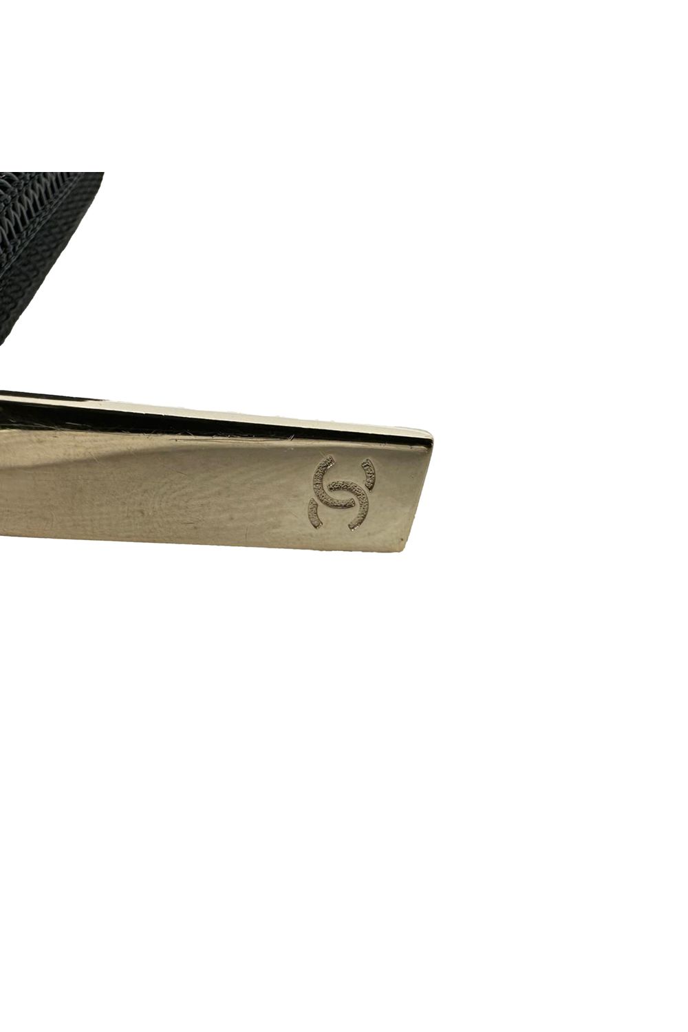  Chanel Timeless CC Zipped Long Wallet in Black Caviar Leather