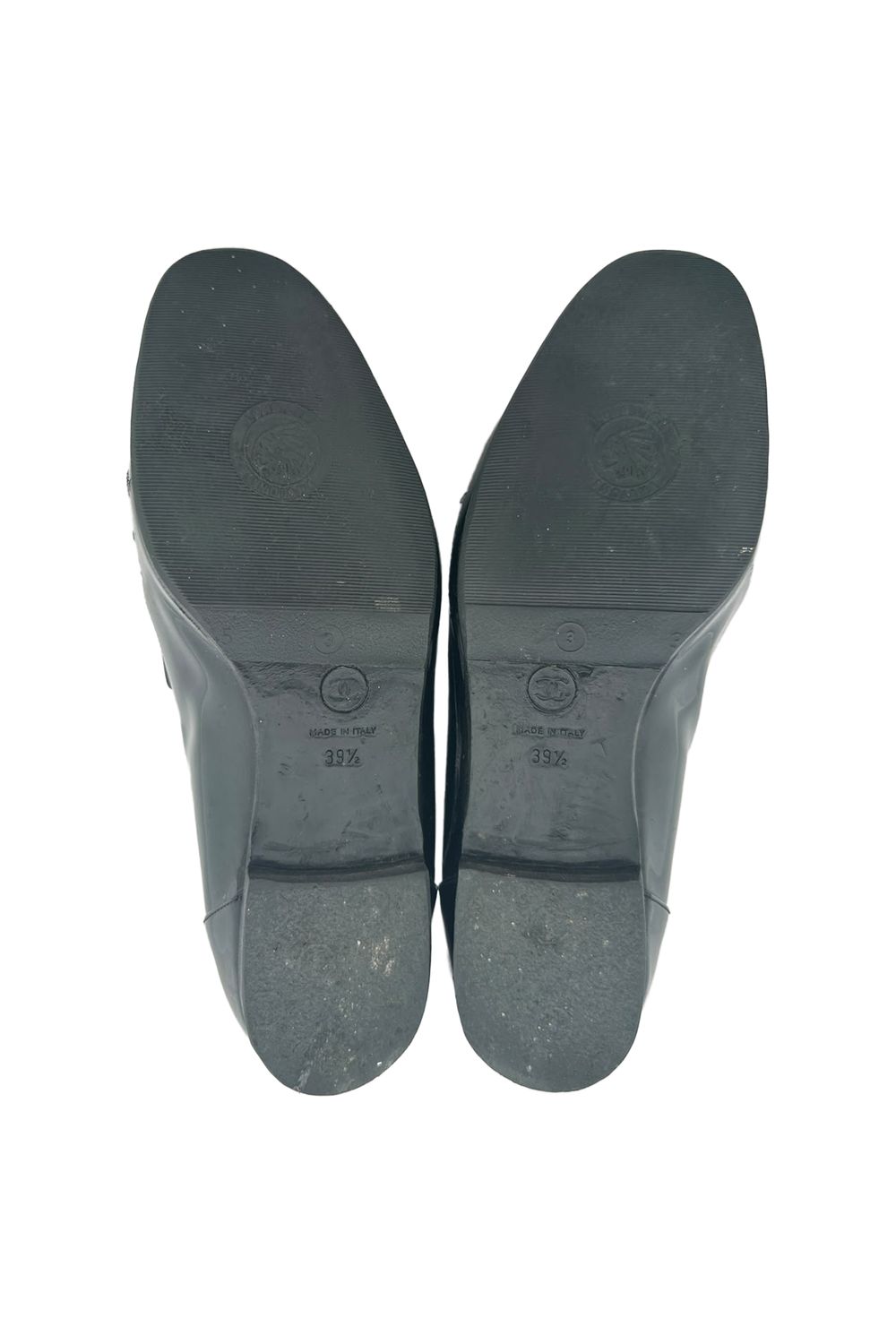 Chanel Interlocking CC Logo Flats in Black Patent Leather