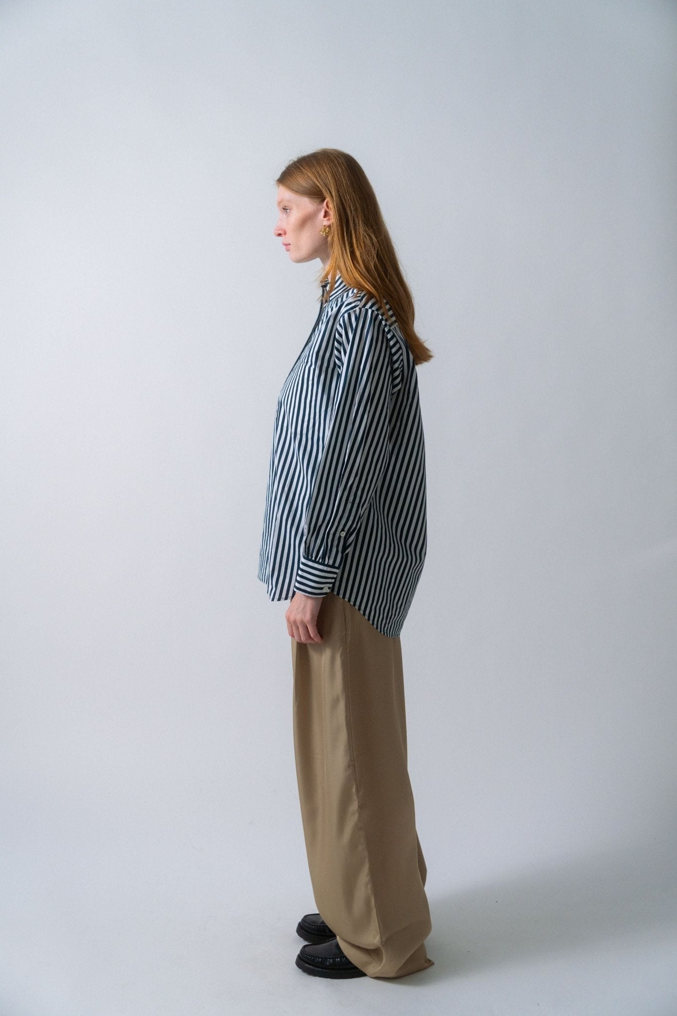 Frame The Borrowed Pocket Shirt Navy Blue - Bessette