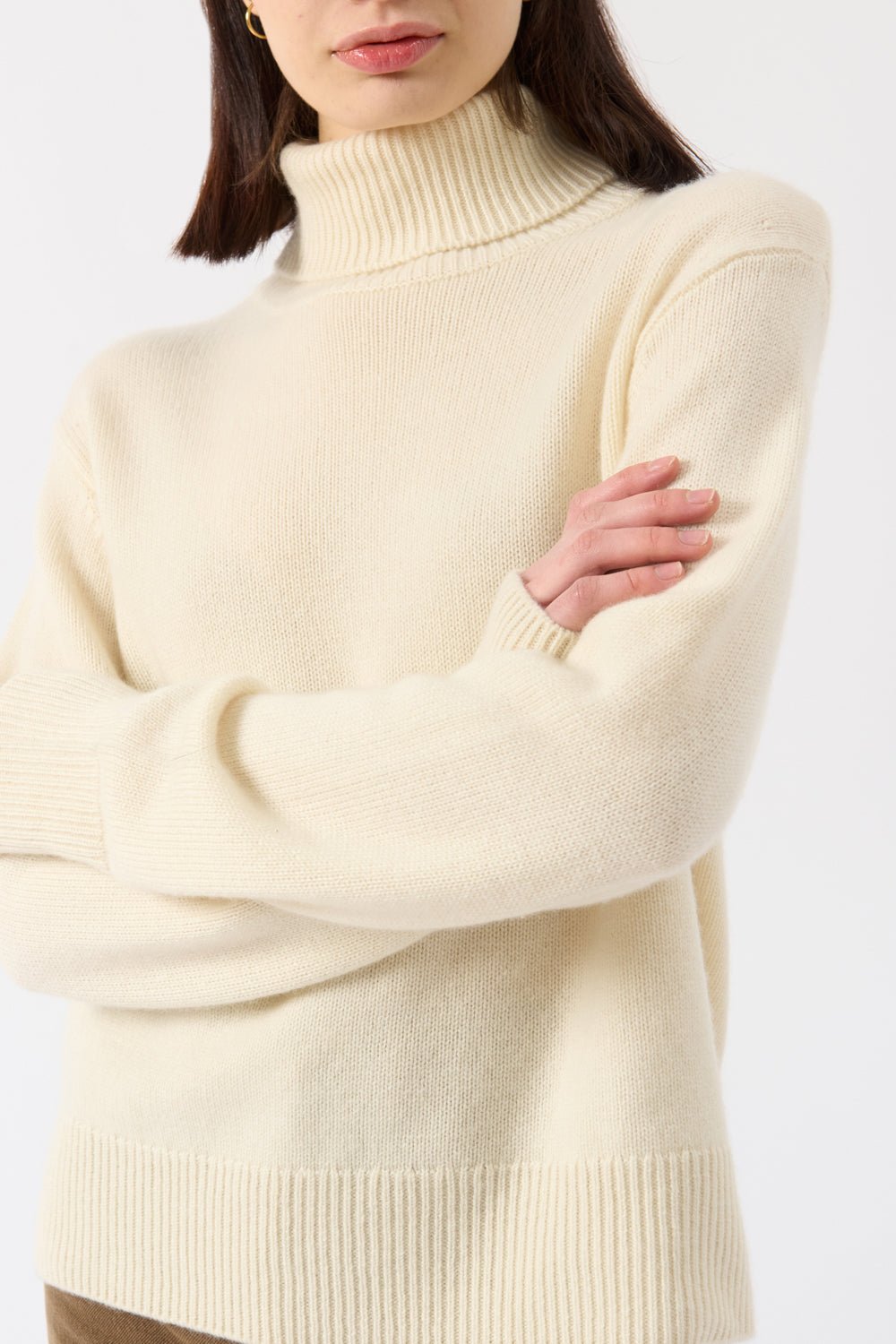 Frame Turtleneck Cashmere Sweater - Bessette