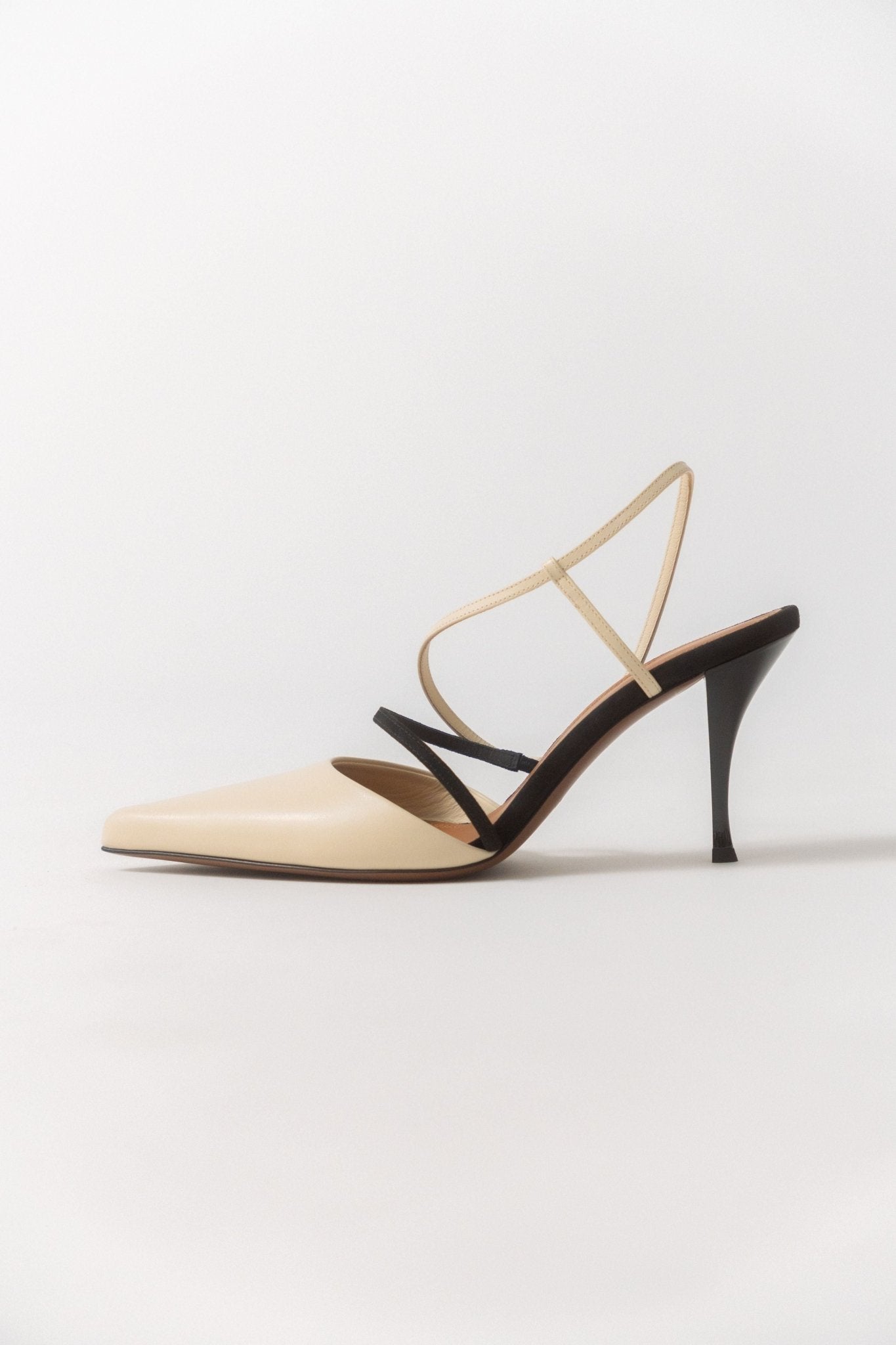 Neous Tangra Pump - Bessette