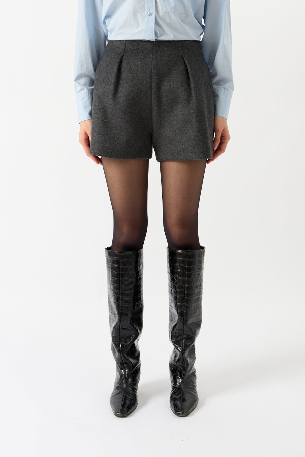 Róhe Sculptural Wool Short - Bessette